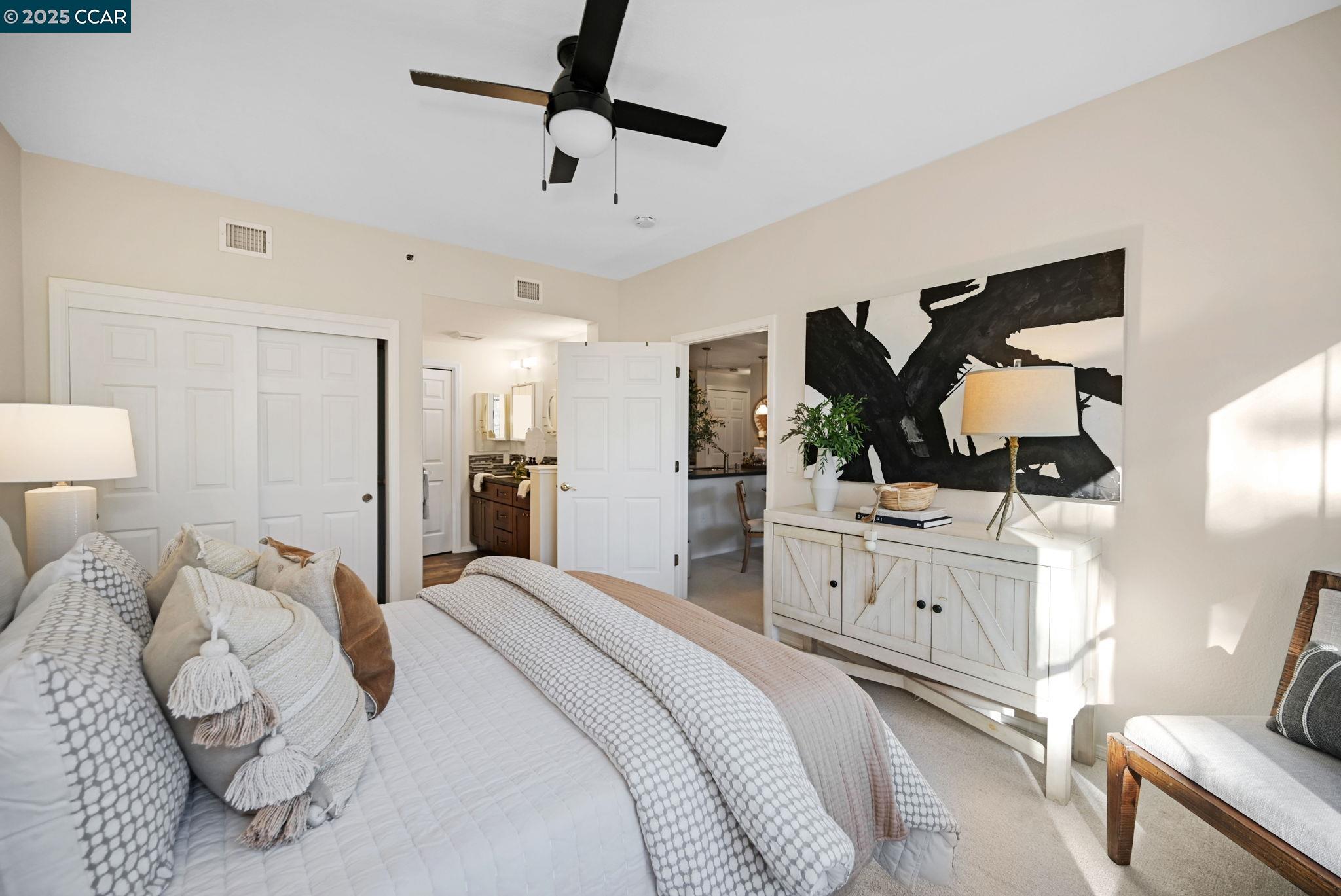 Detail Gallery Image 18 of 28 For 1840 Tice Creek Dr #2132,  Walnut Creek,  CA 94595 - 2 Beds | 2 Baths