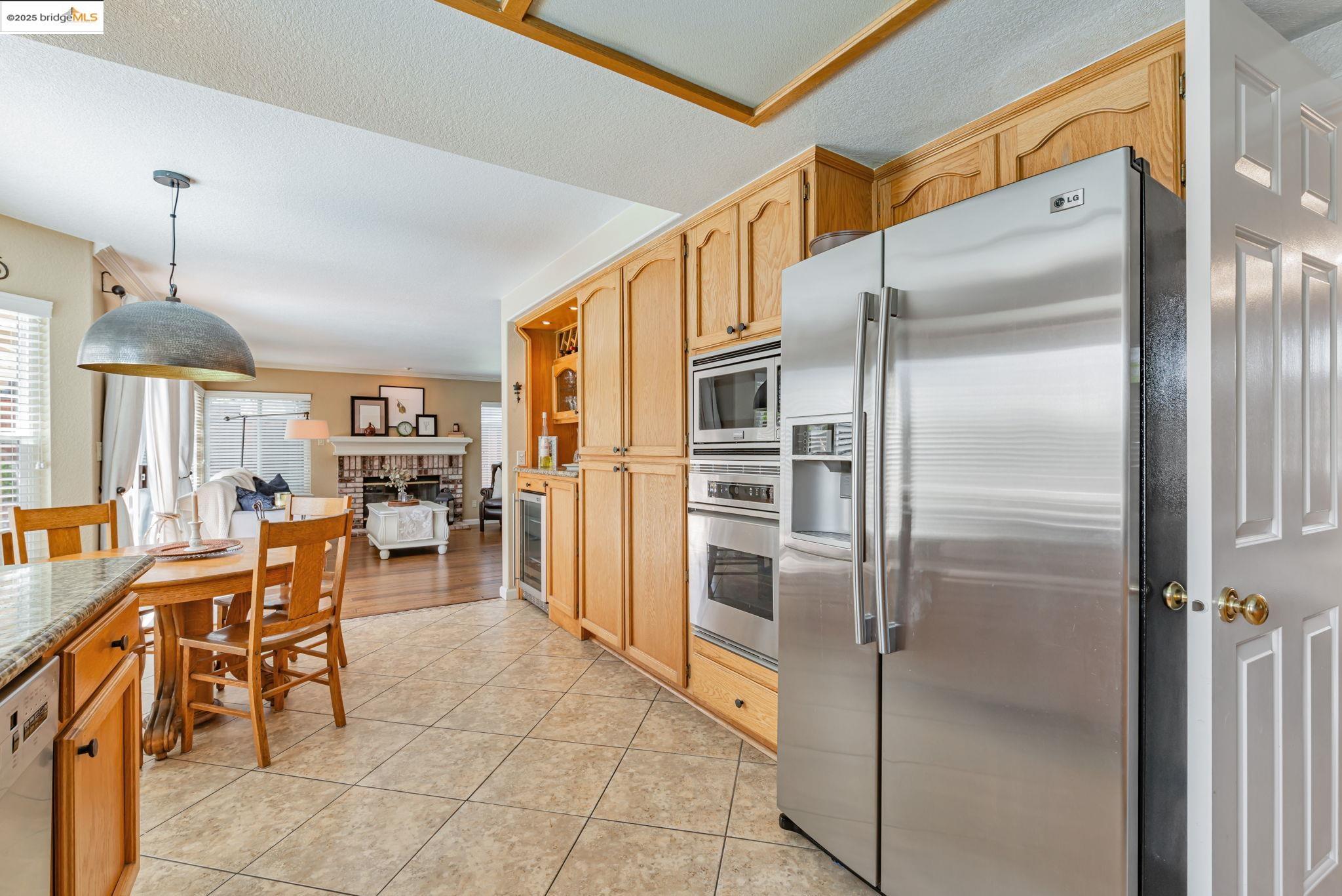Detail Gallery Image 14 of 45 For 4452 Pronghorn Ct, Antioch,  CA 94509 - 4 Beds | 3 Baths