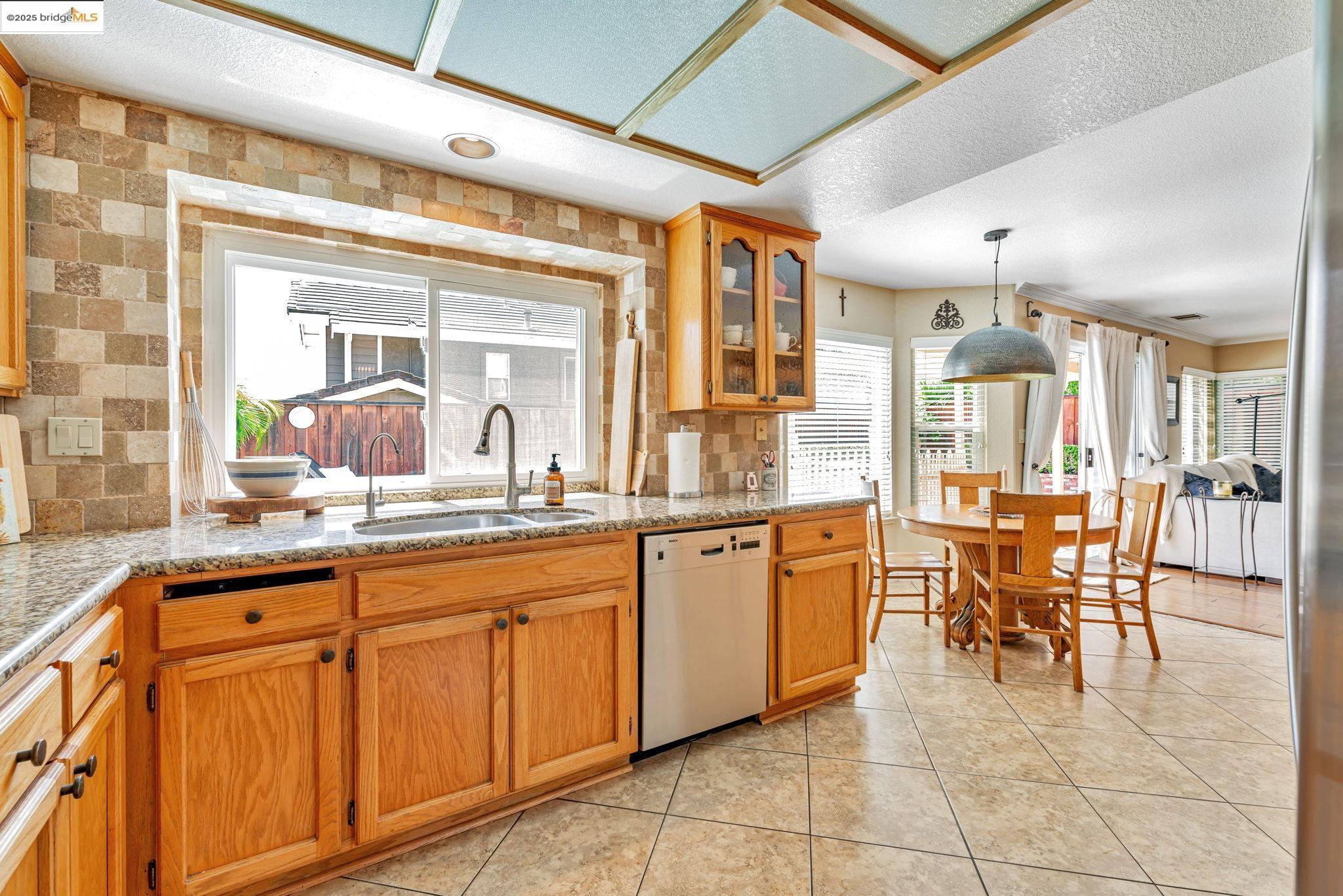 Detail Gallery Image 15 of 45 For 4452 Pronghorn Ct, Antioch,  CA 94509 - 4 Beds | 3 Baths
