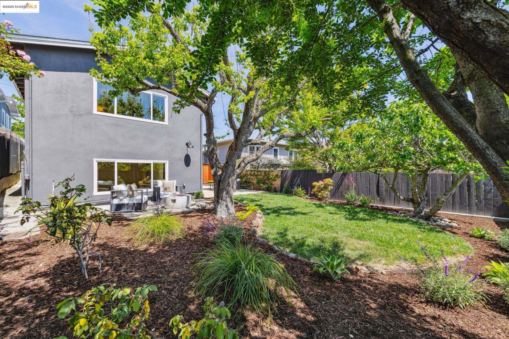 property-img