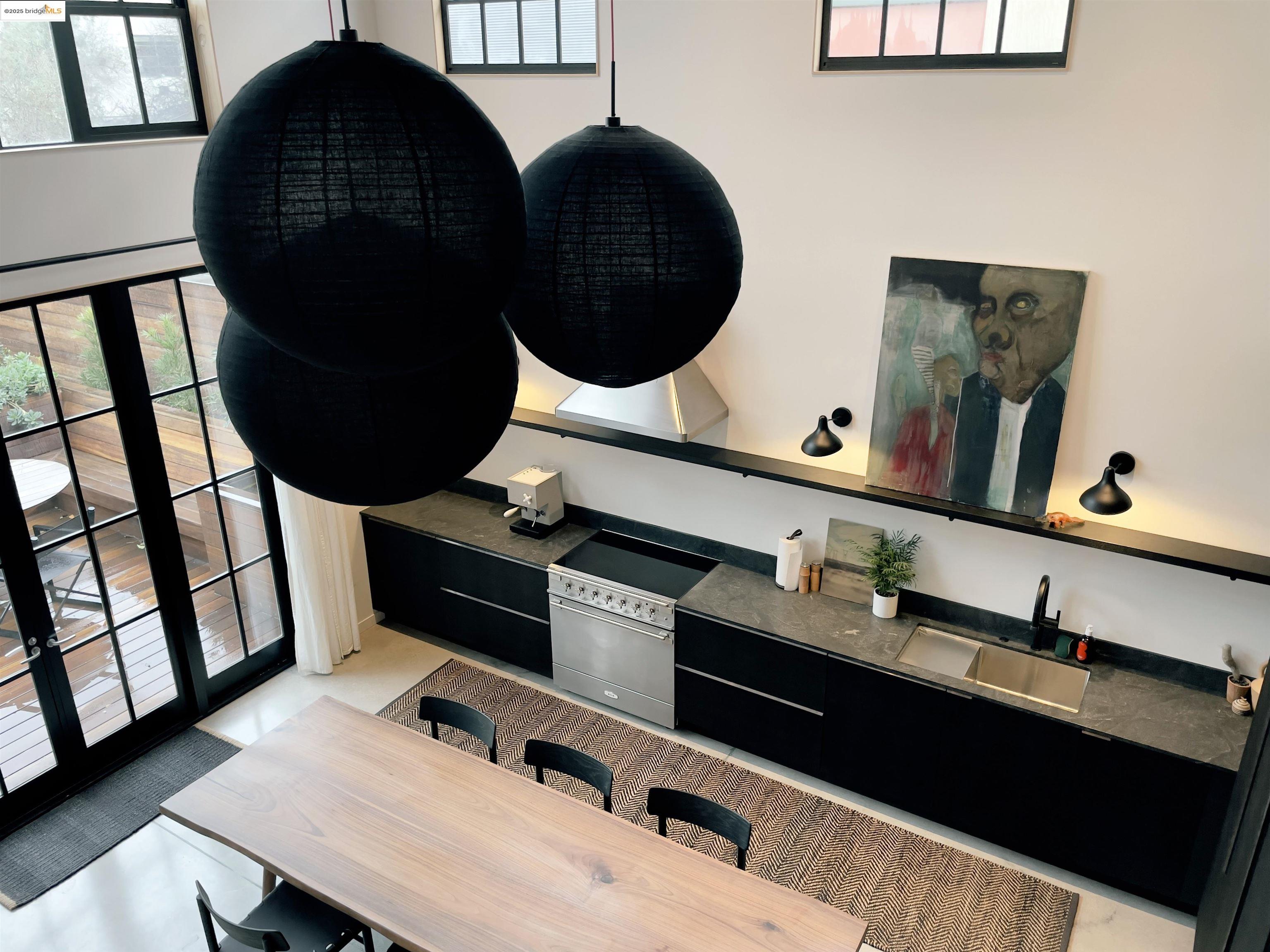 1818 5th, Berkeley, California 94710, 2 Bedrooms Bedrooms, 4 Rooms Rooms,1 BathroomBathrooms,Residential Lease,For Rent,1818 5th,41095952