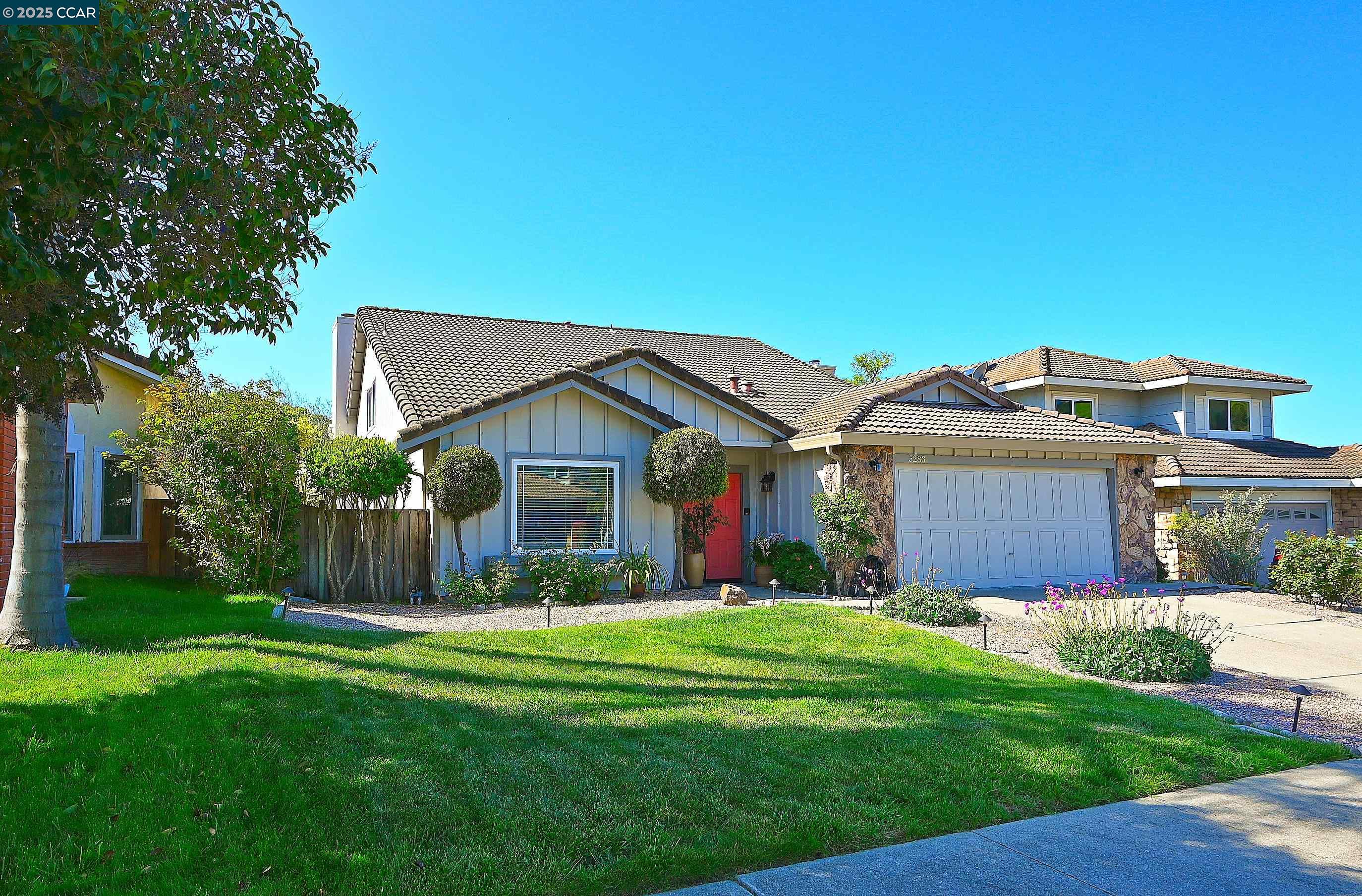 Detail Gallery Image 1 of 1 For 5283 Buckboard Way, El Sobrante,  CA 94803 - 5 Beds | 3 Baths