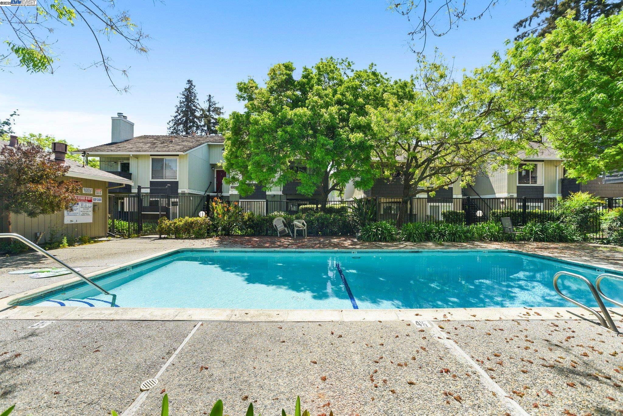 Detail Gallery Image 28 of 30 For 2575 Easton Way #87,  San Jose,  CA 95133-2646 - 2 Beds | 2 Baths