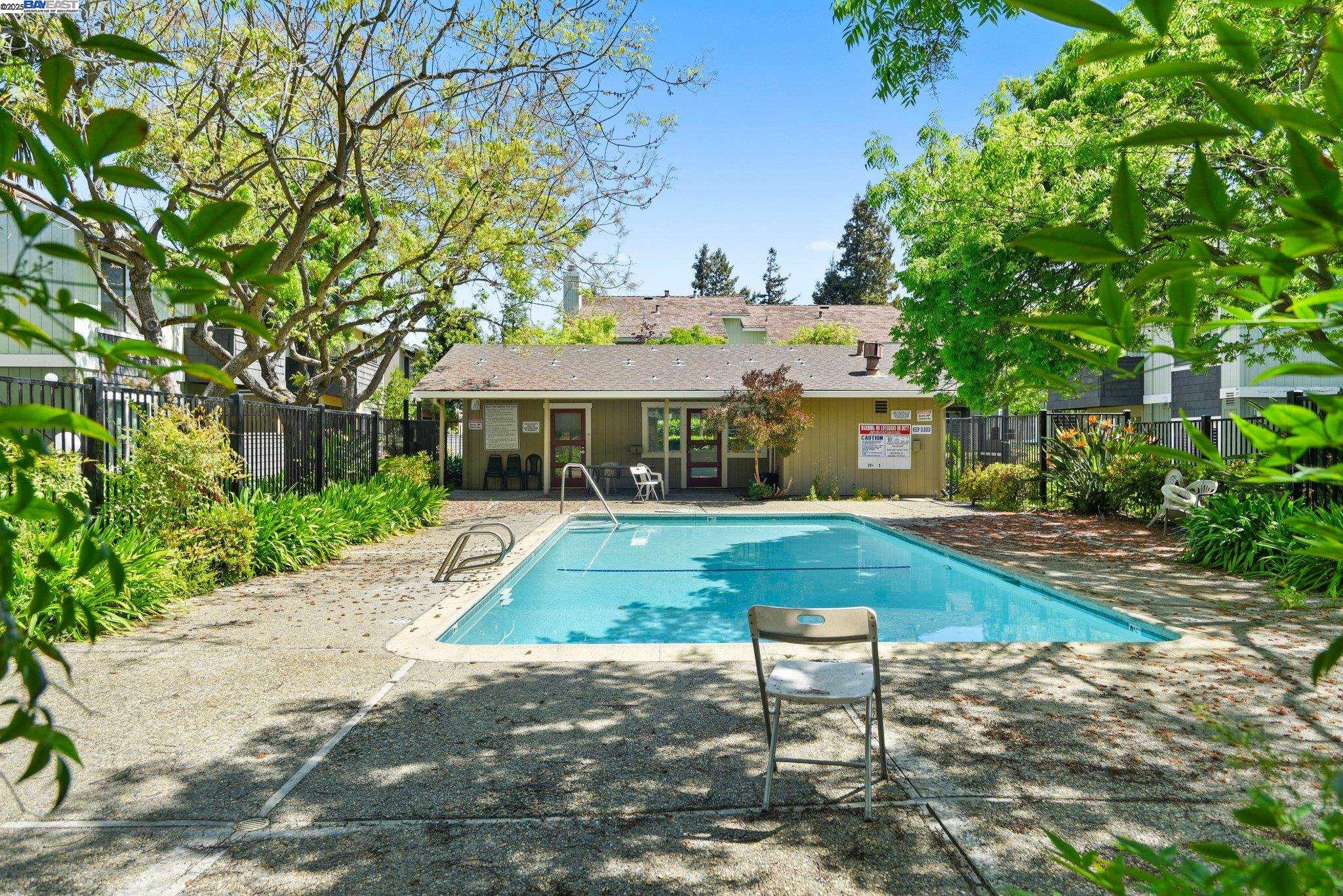 Detail Gallery Image 30 of 30 For 2575 Easton Way #87,  San Jose,  CA 95133-2646 - 2 Beds | 2 Baths
