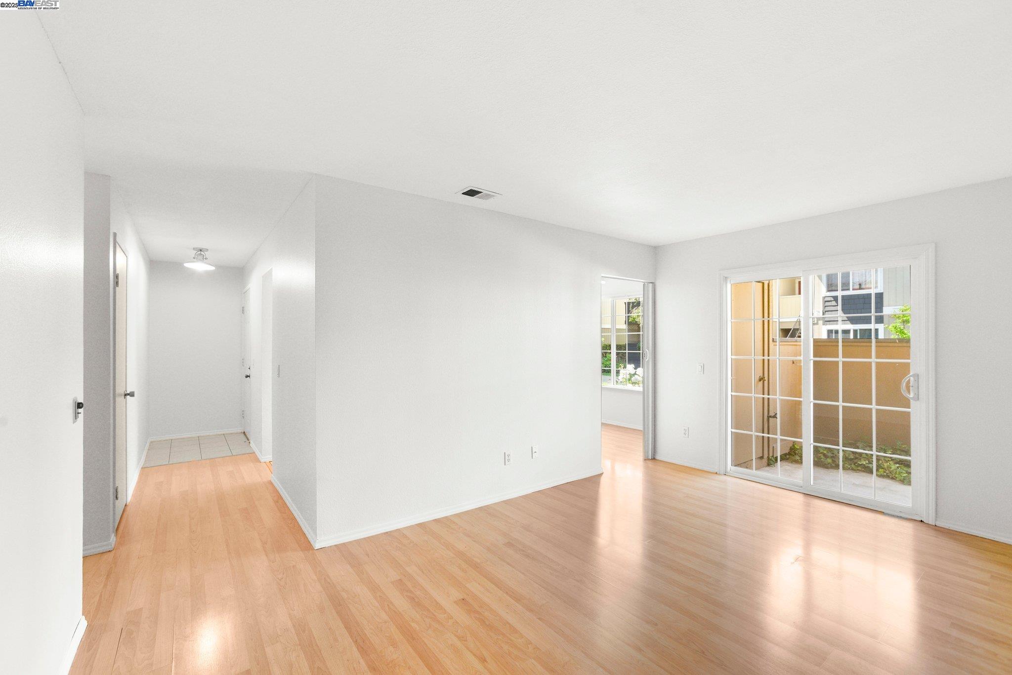 Detail Gallery Image 7 of 30 For 2575 Easton Way #87,  San Jose,  CA 95133-2646 - 2 Beds | 2 Baths