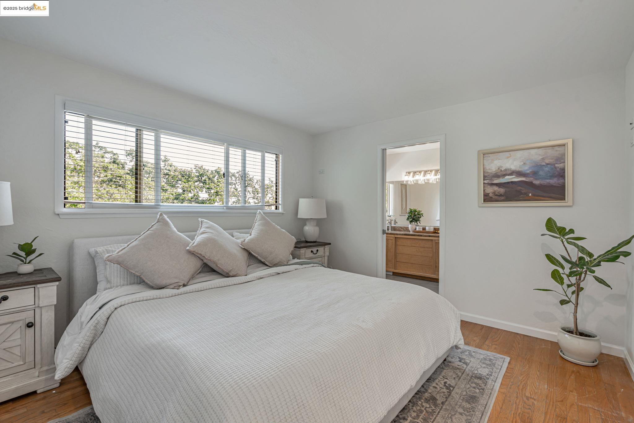 Detail Gallery Image 14 of 46 For 3336 Oak Ct, Lafayette,  CA 94549 - 4 Beds | 3 Baths