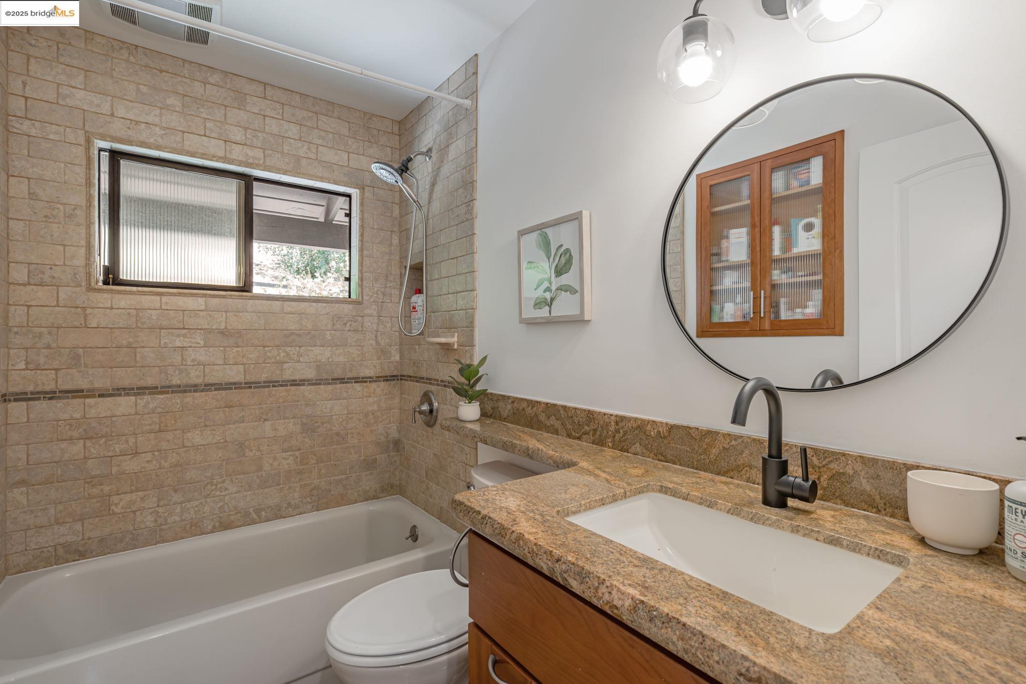 Detail Gallery Image 18 of 46 For 3336 Oak Ct, Lafayette,  CA 94549 - 4 Beds | 3 Baths