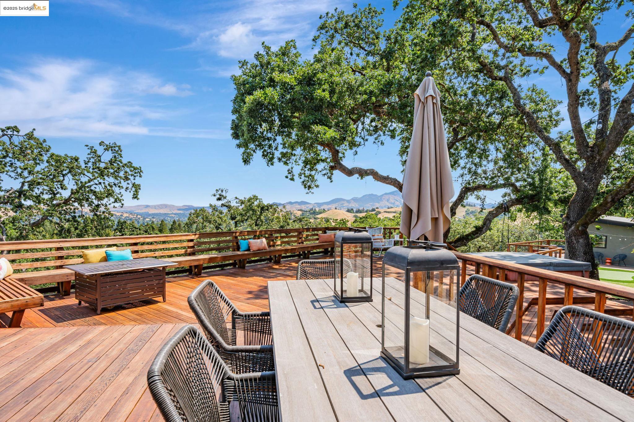 Detail Gallery Image 24 of 46 For 3336 Oak Ct, Lafayette,  CA 94549 - 4 Beds | 3 Baths