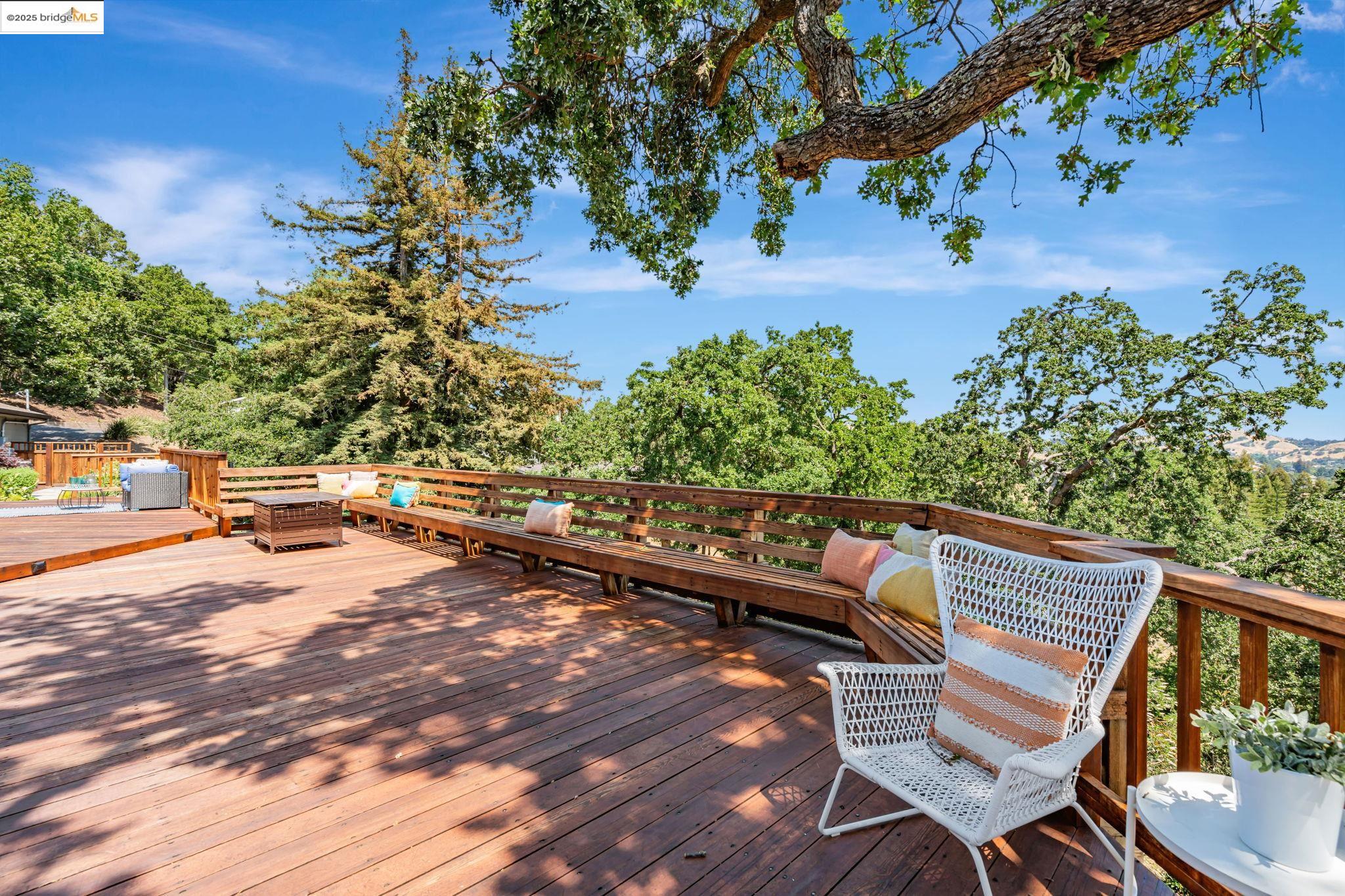 Detail Gallery Image 25 of 46 For 3336 Oak Ct, Lafayette,  CA 94549 - 4 Beds | 3 Baths
