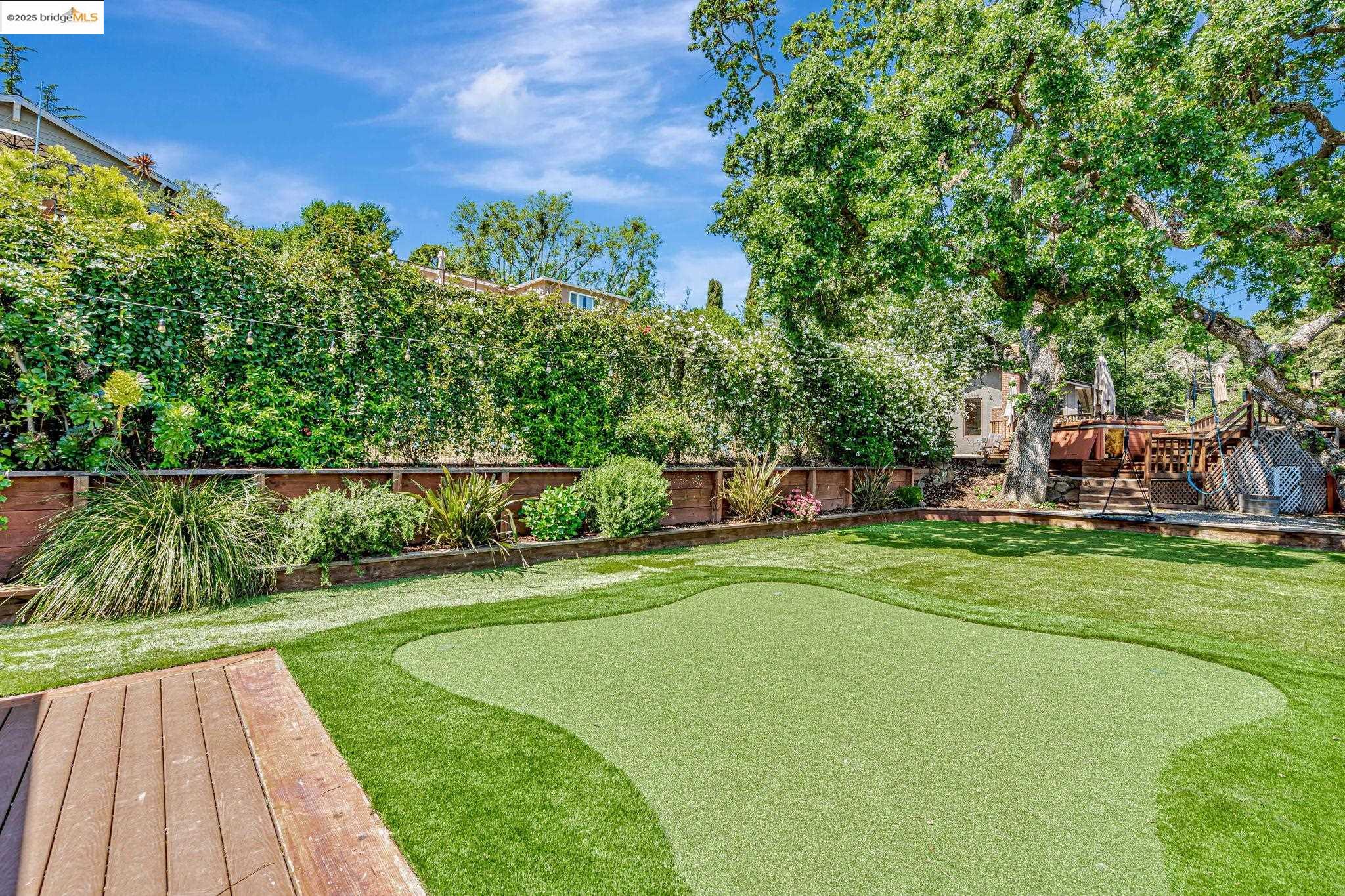 Detail Gallery Image 28 of 46 For 3336 Oak Ct, Lafayette,  CA 94549 - 4 Beds | 3 Baths