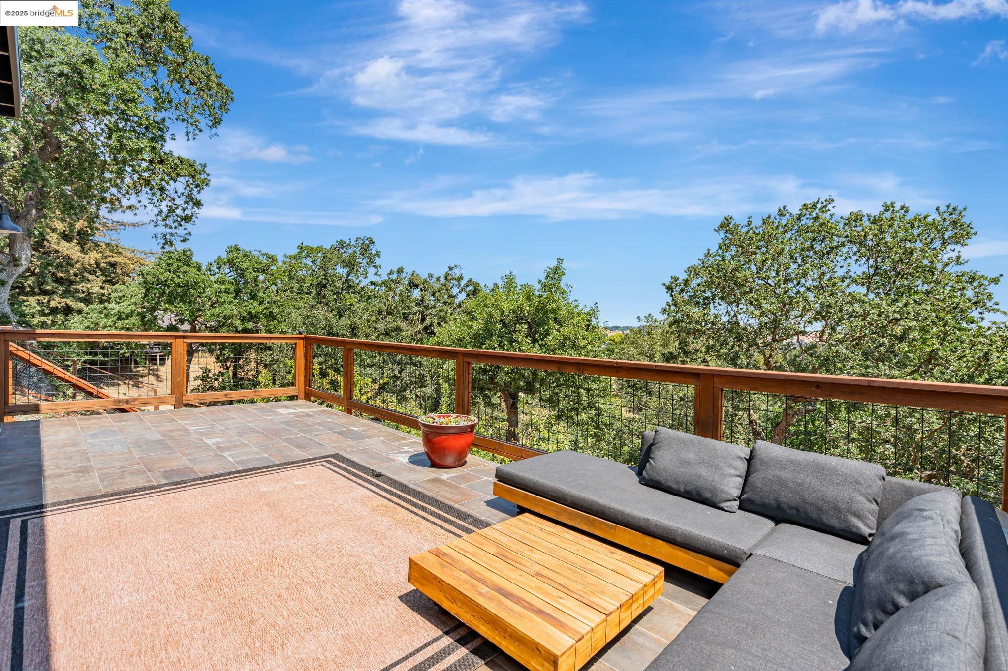 Detail Gallery Image 39 of 46 For 3336 Oak Ct, Lafayette,  CA 94549 - 4 Beds | 3 Baths