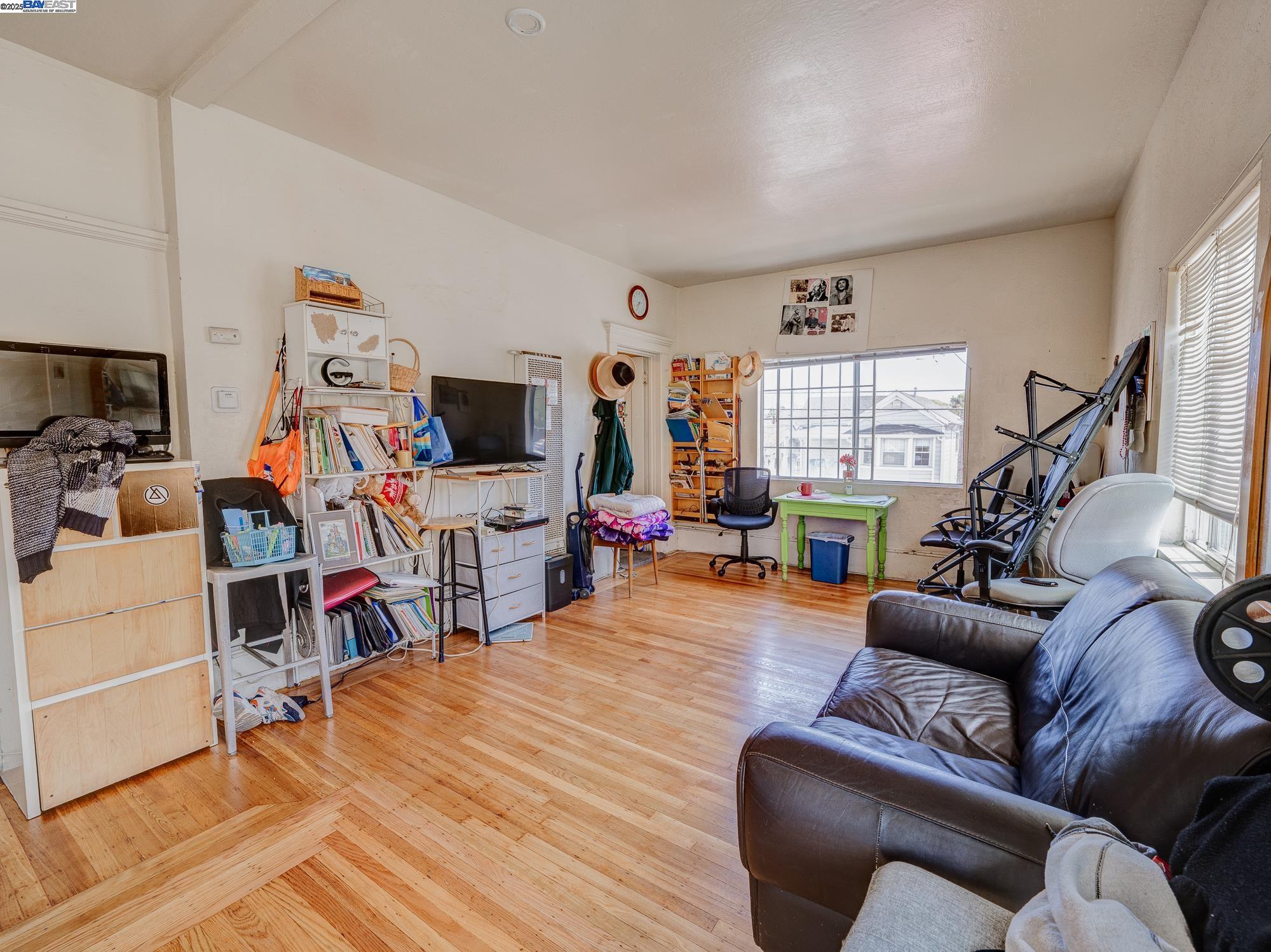 Detail Gallery Image 18 of 45 For 1437 25th Ave, Oakland,  CA 94601 - – Beds | – Baths