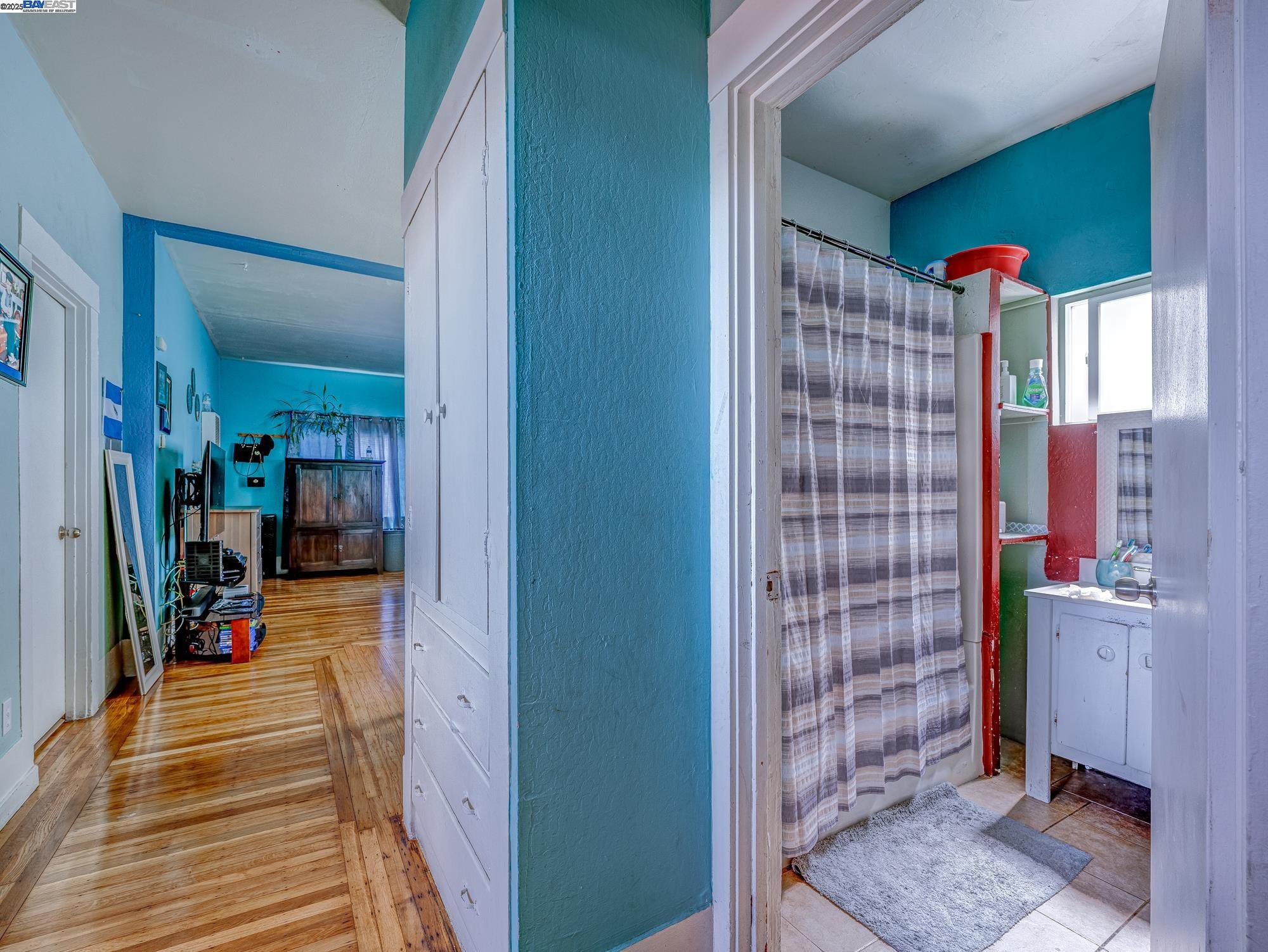 Detail Gallery Image 24 of 45 For 1437 25th Ave, Oakland,  CA 94601 - – Beds | – Baths