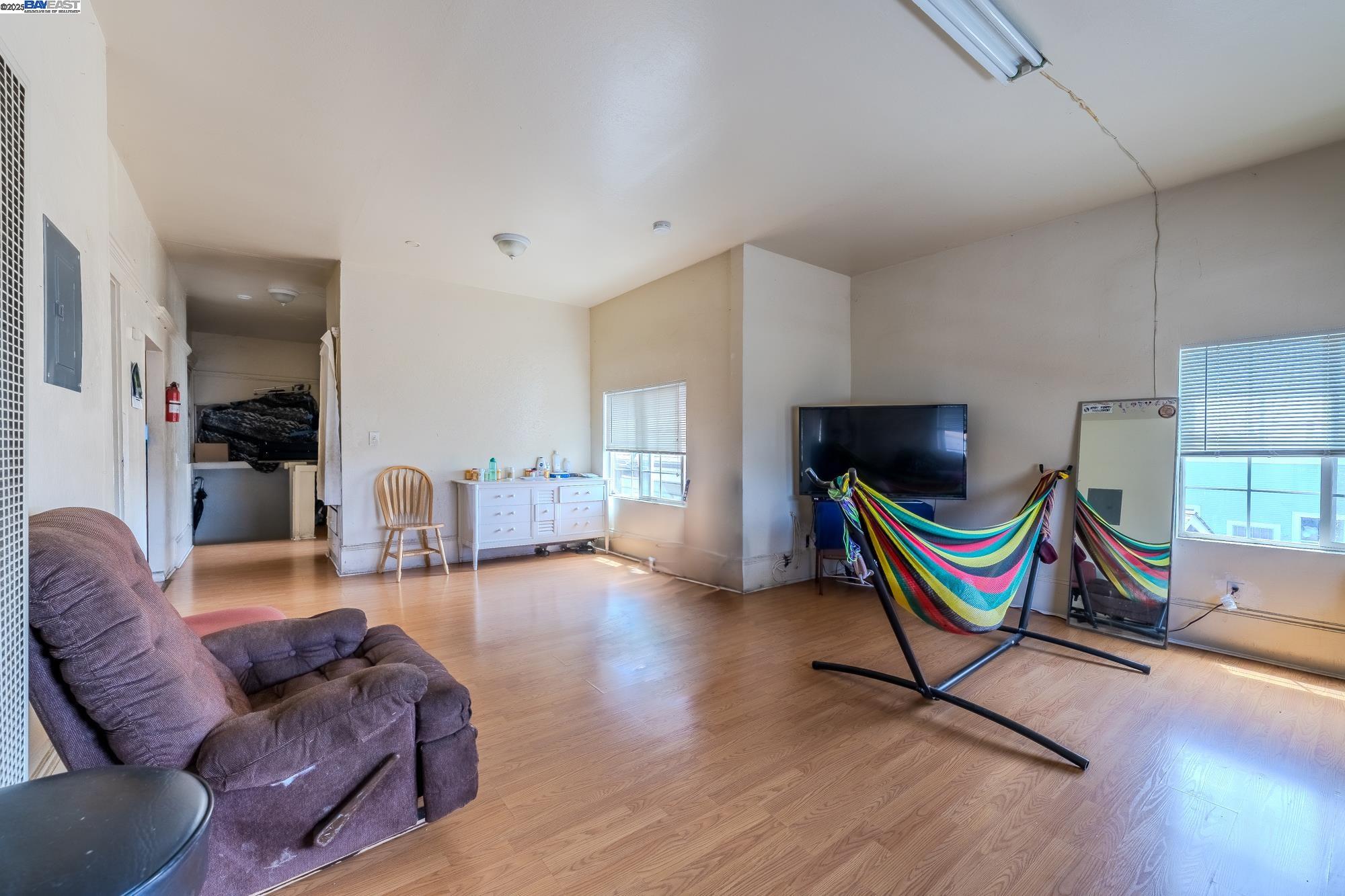 Detail Gallery Image 39 of 45 For 1437 25th Ave, Oakland,  CA 94601 - – Beds | – Baths