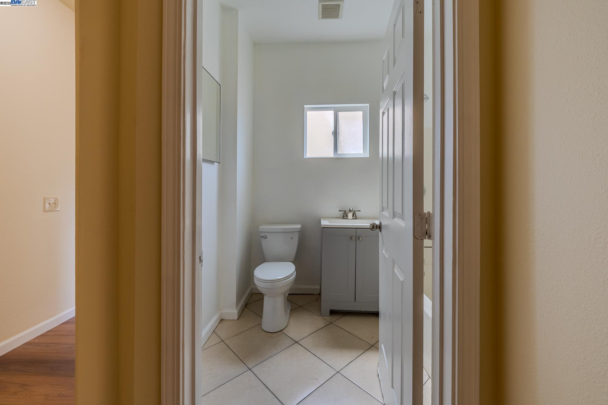 Detail Gallery Image 5 of 45 For 1437 25th Ave, Oakland,  CA 94601 - – Beds | – Baths
