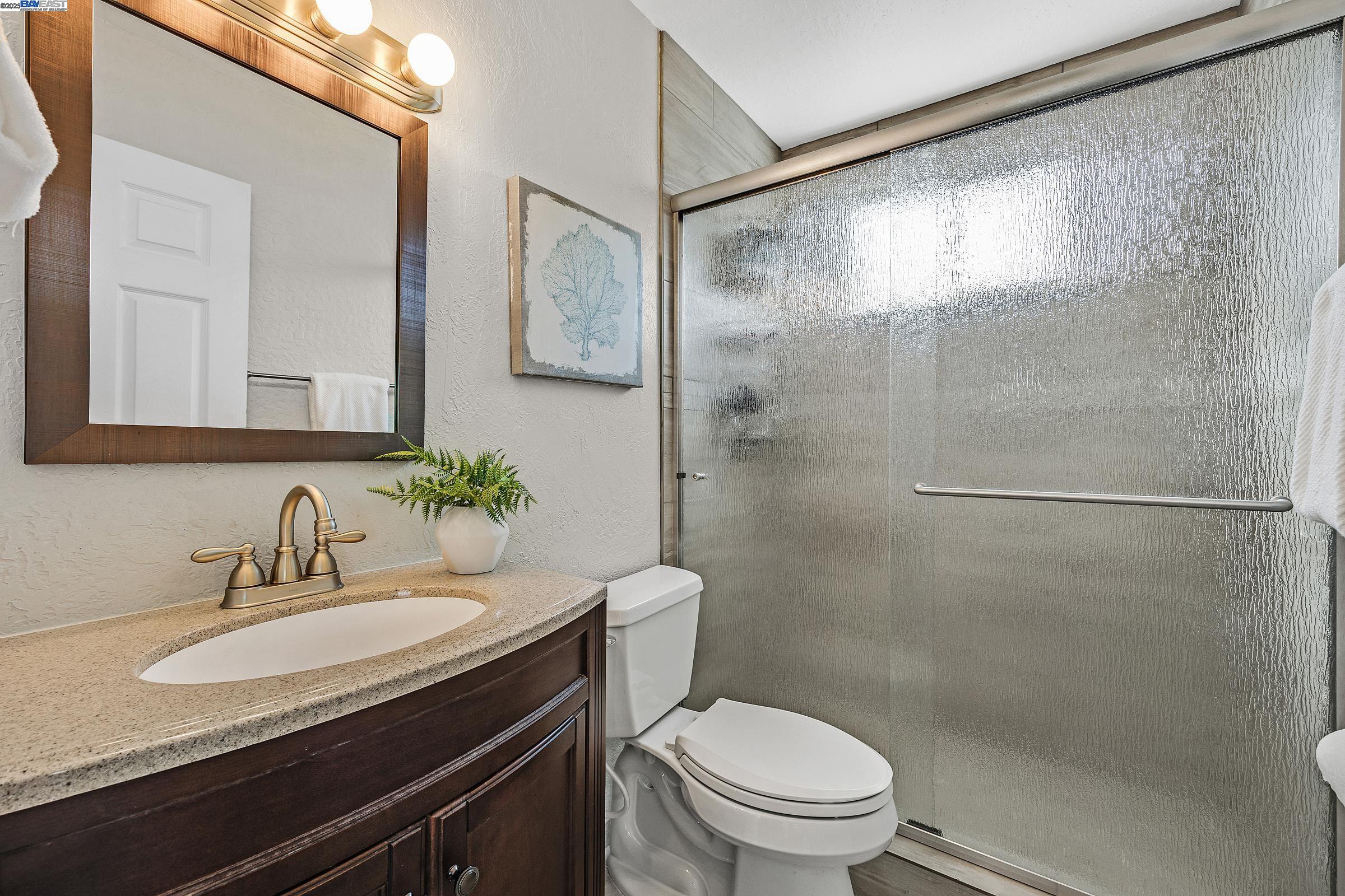 Detail Gallery Image 11 of 29 For 17 Helix Ct, San Ramon,  CA 94583 - 3 Beds | 2 Baths