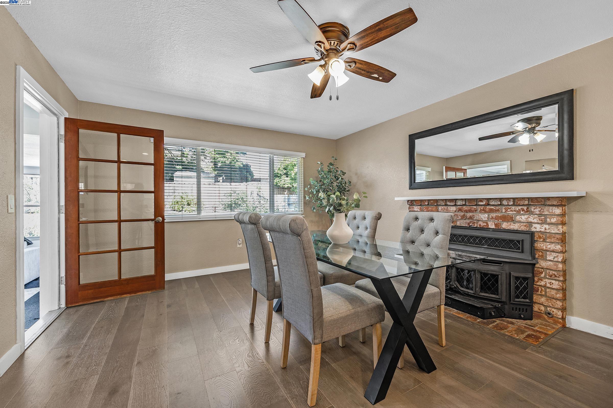 Detail Gallery Image 18 of 29 For 17 Helix Ct, San Ramon,  CA 94583 - 3 Beds | 2 Baths