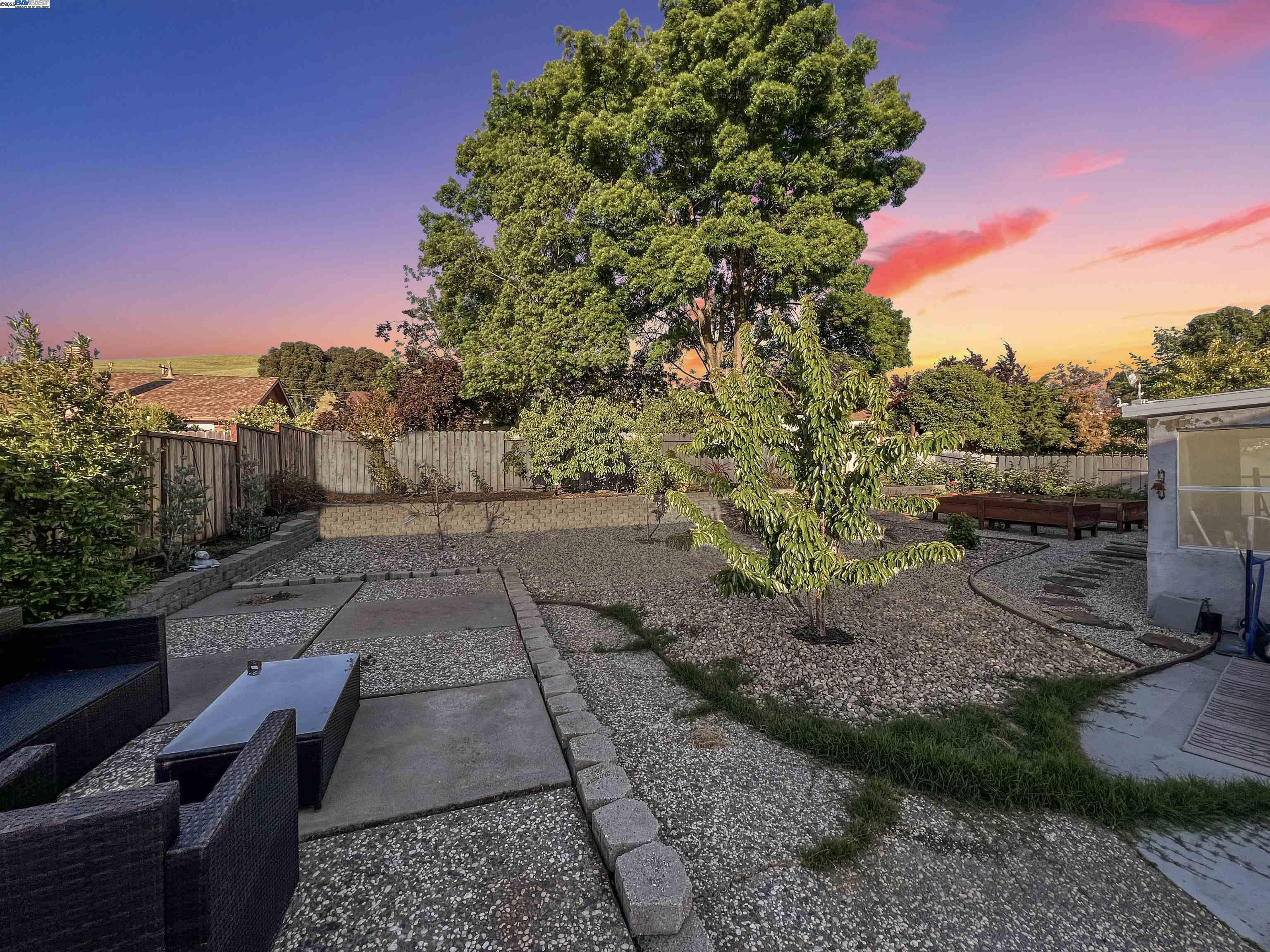 Detail Gallery Image 26 of 29 For 17 Helix Ct, San Ramon,  CA 94583 - 3 Beds | 2 Baths