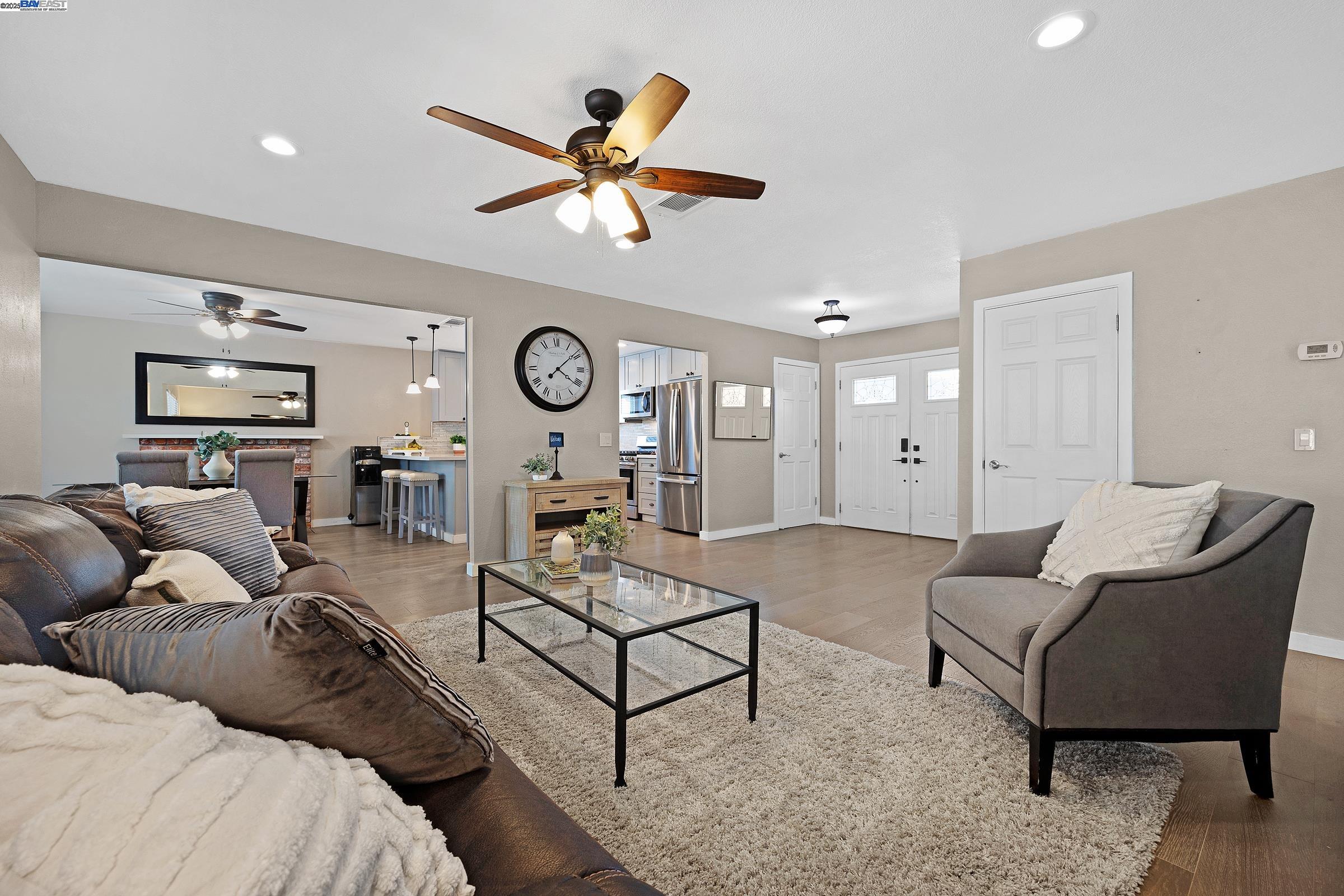 Detail Gallery Image 6 of 29 For 17 Helix Ct, San Ramon,  CA 94583 - 3 Beds | 2 Baths