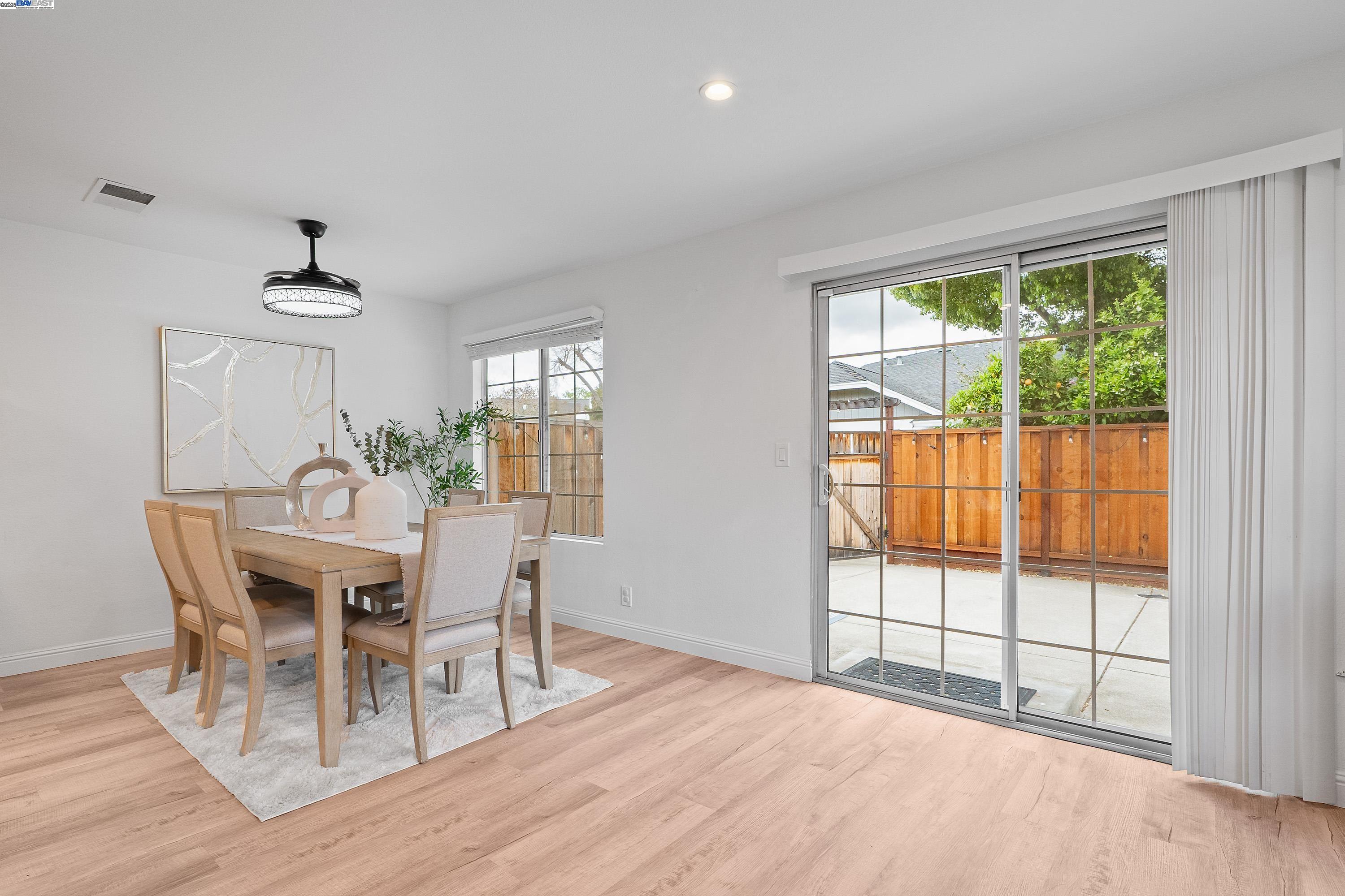 Detail Gallery Image 14 of 40 For 238 Mavis Dr, Pleasanton,  CA 94566 - 3 Beds | 2/1 Baths