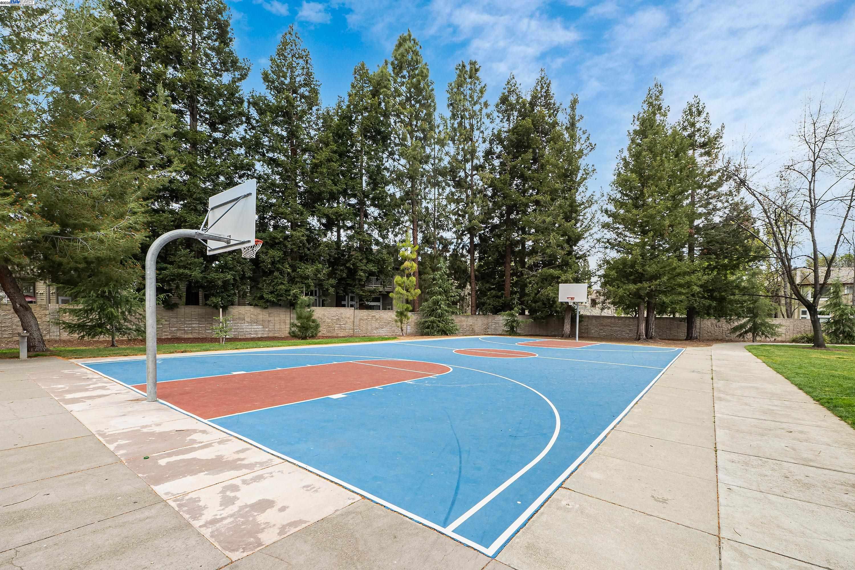 Detail Gallery Image 36 of 40 For 238 Mavis Dr, Pleasanton,  CA 94566 - 3 Beds | 2/1 Baths