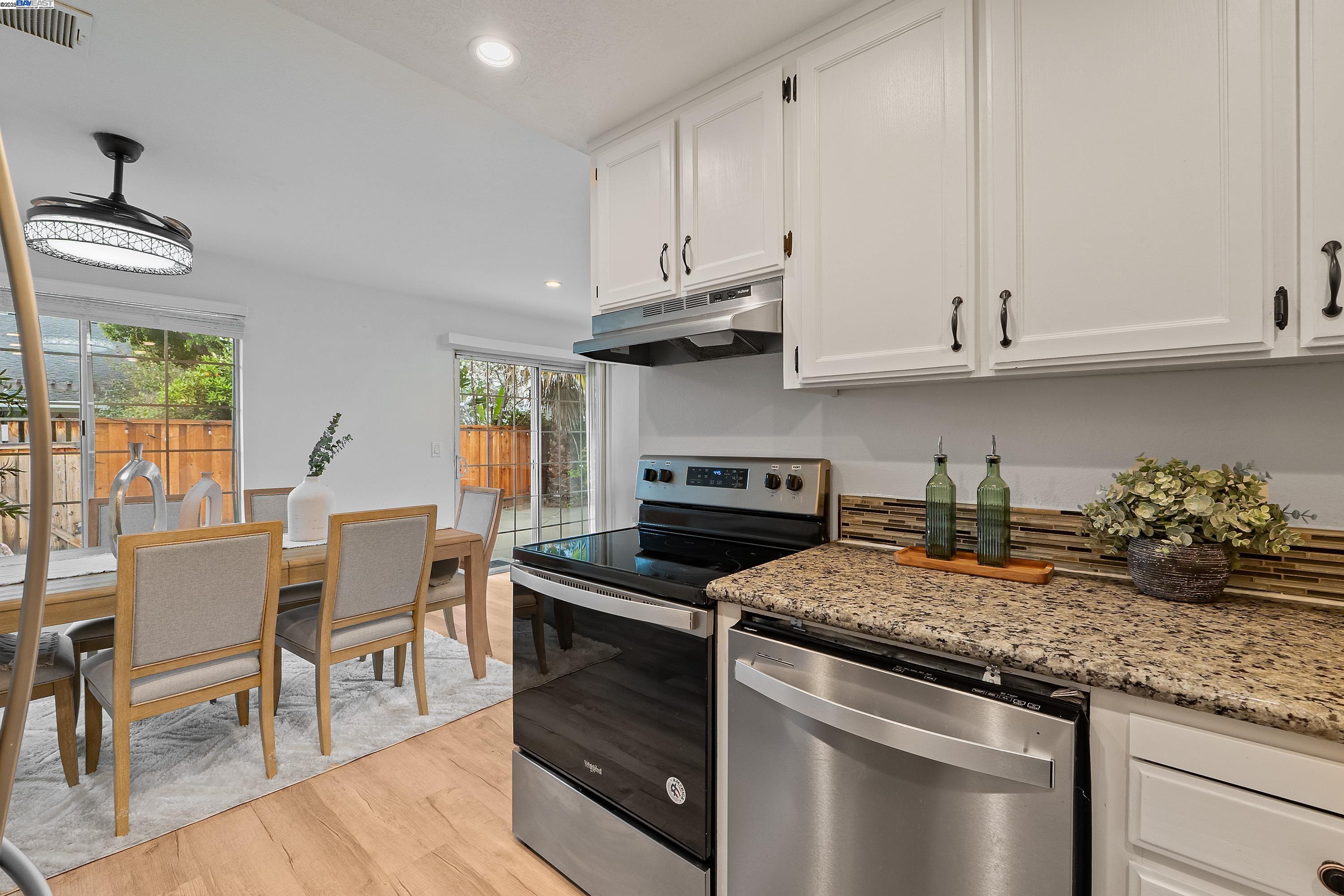 Detail Gallery Image 9 of 40 For 238 Mavis Dr, Pleasanton,  CA 94566 - 3 Beds | 2/1 Baths