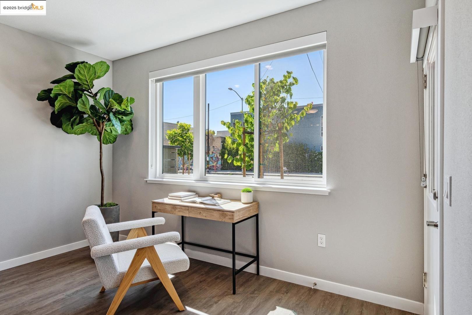 2400 Adeline ST # 202, Oakland, California 94607, 2 Bedrooms Bedrooms, 5 Rooms Rooms,2 BathroomsBathrooms,Residential,For Sale,2400 Adeline ST # 202,41095964