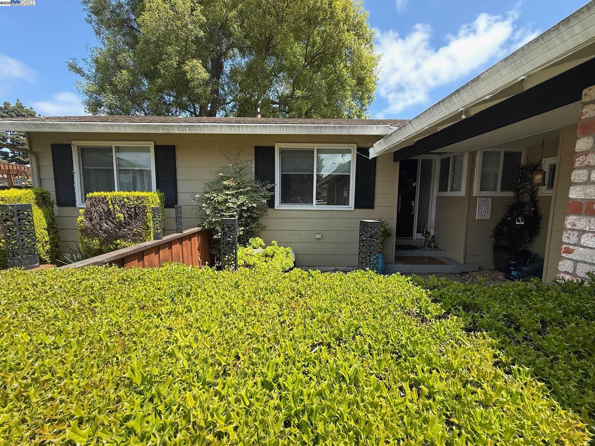 Detail Gallery Image 2 of 59 For 35266 Faraday Ct., Fremont,  CA 94536 - 3 Beds | 2 Baths
