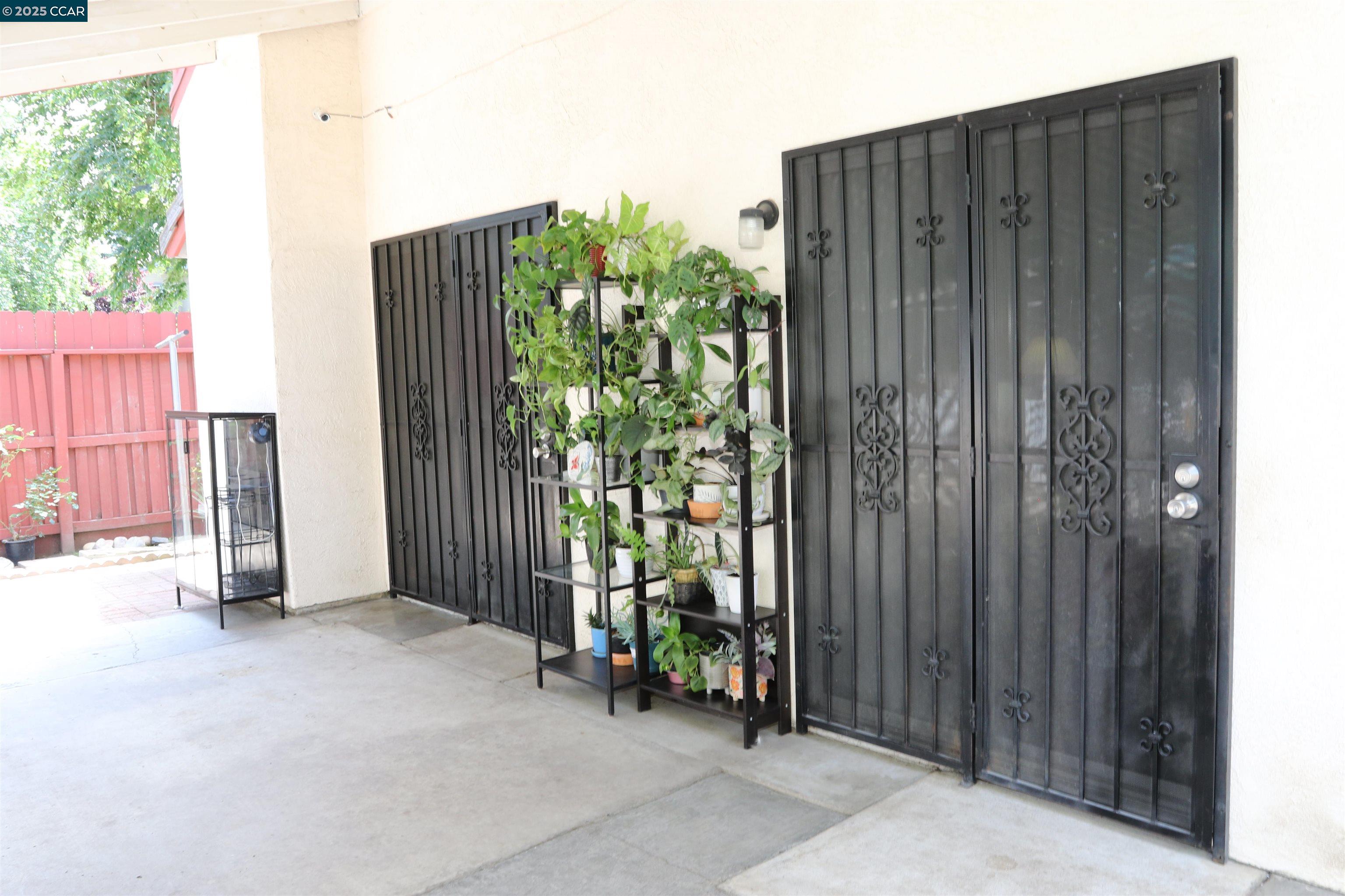Detail Gallery Image 35 of 41 For 5286 Barbados Cir, Stockton,  CA 95210 - 3 Beds | 2 Baths
