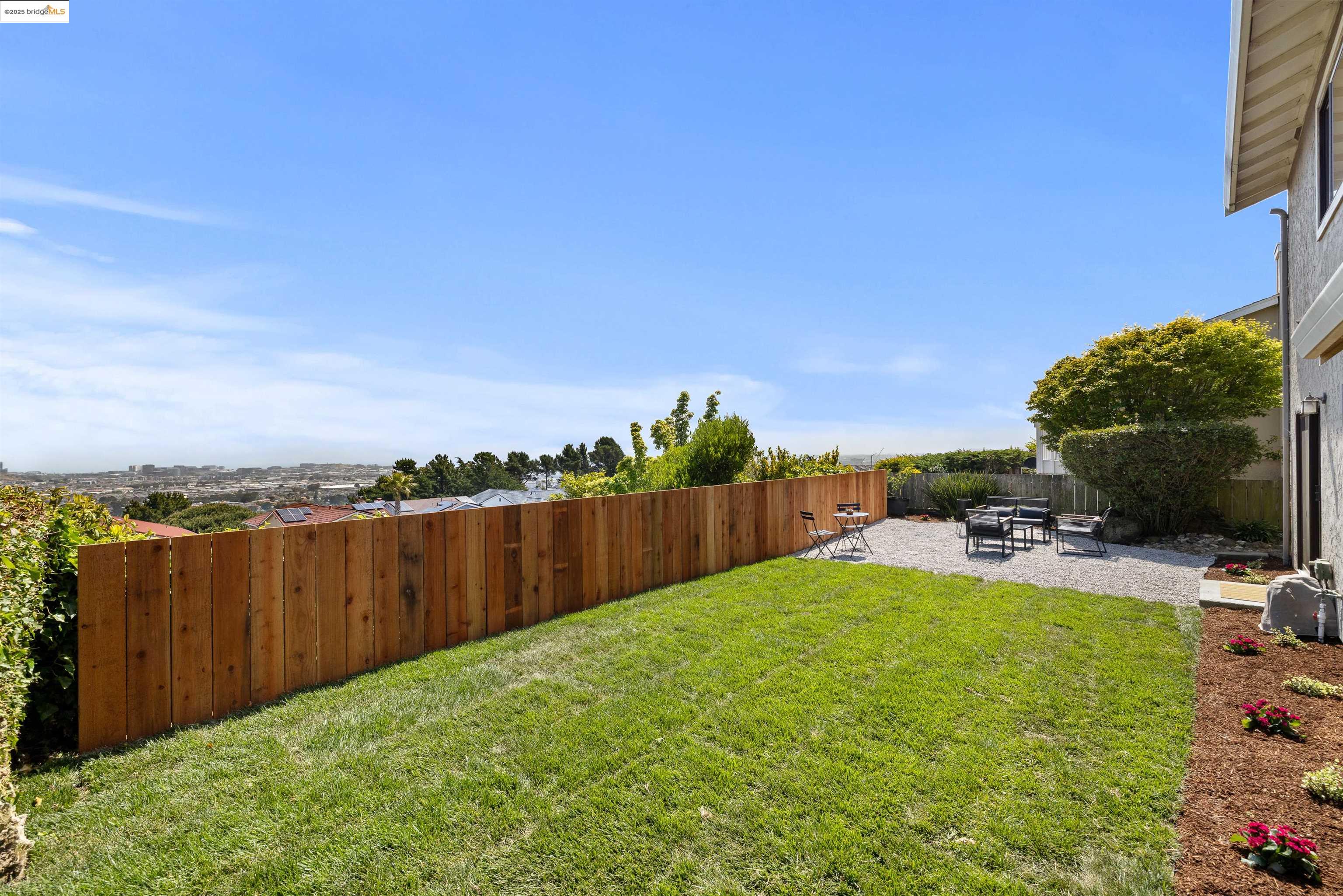 Detail Gallery Image 19 of 59 For 115 Valleyview Way, South San Francisco,  CA 94080 - 4 Beds | 2/1 Baths