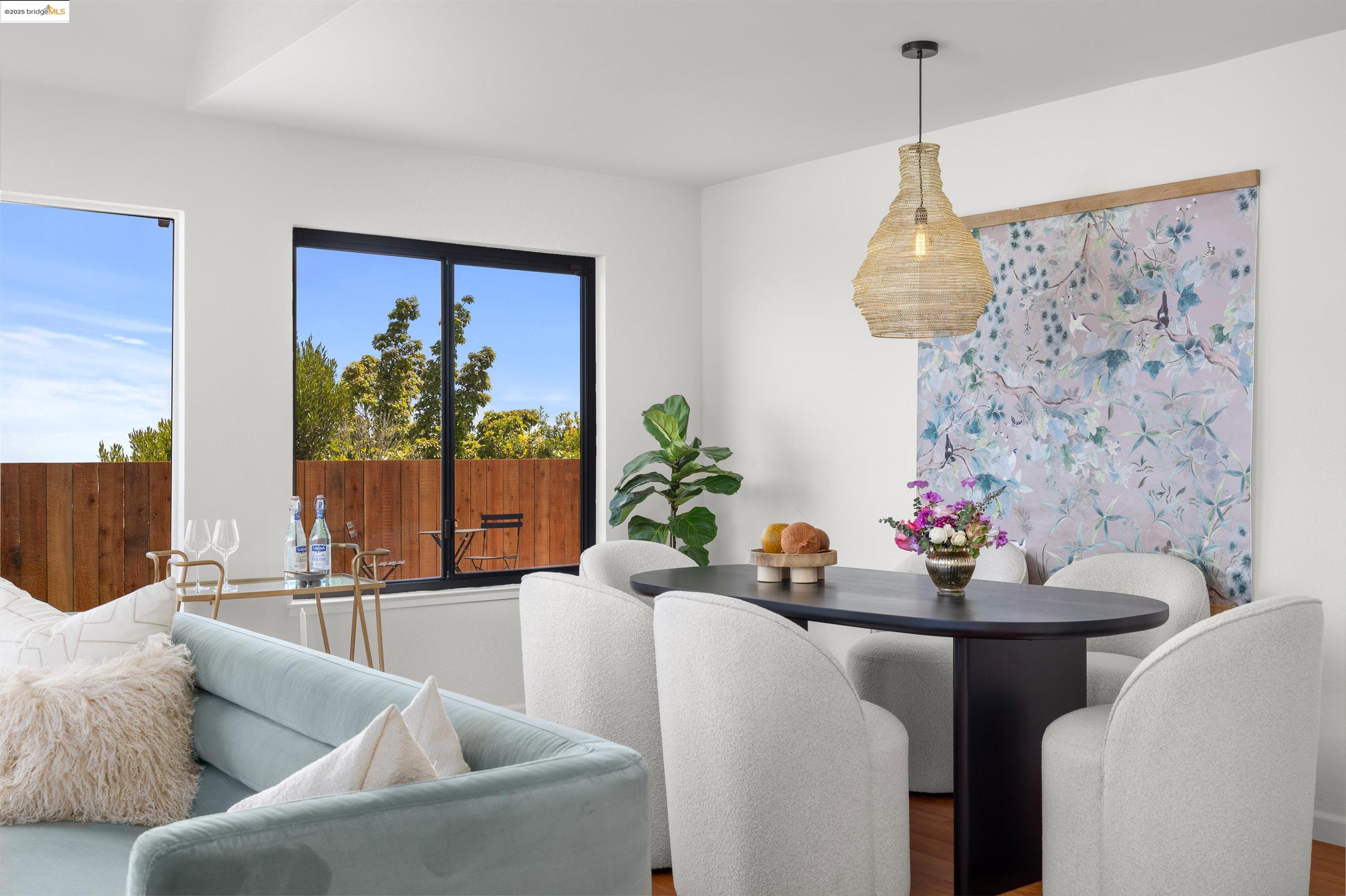 Detail Gallery Image 6 of 59 For 115 Valleyview Way, South San Francisco,  CA 94080 - 4 Beds | 2/1 Baths