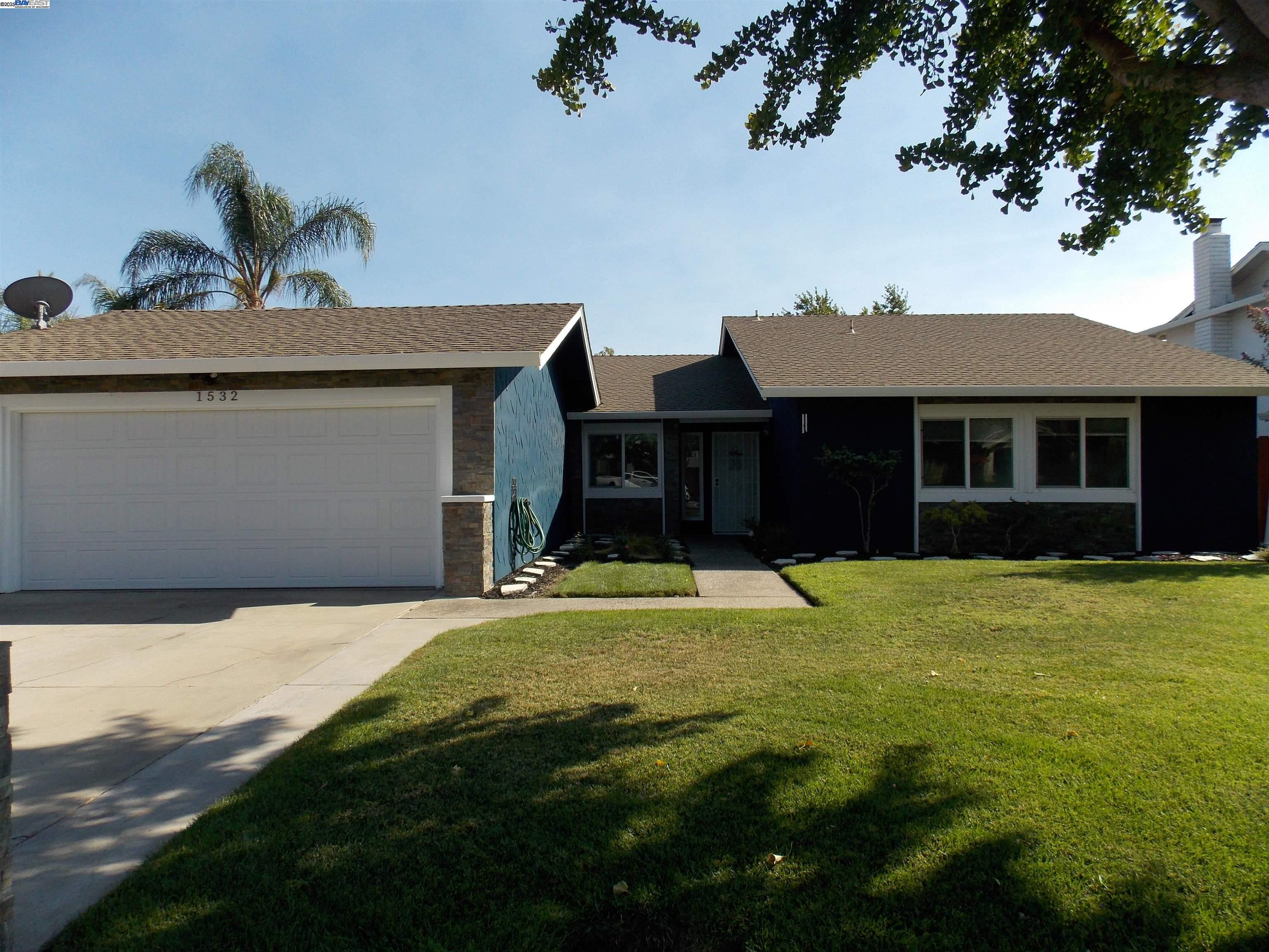 Detail Gallery Image 3 of 19 For 1532 Mable Ave, Modesto,  CA 95355 - 4 Beds | 2 Baths