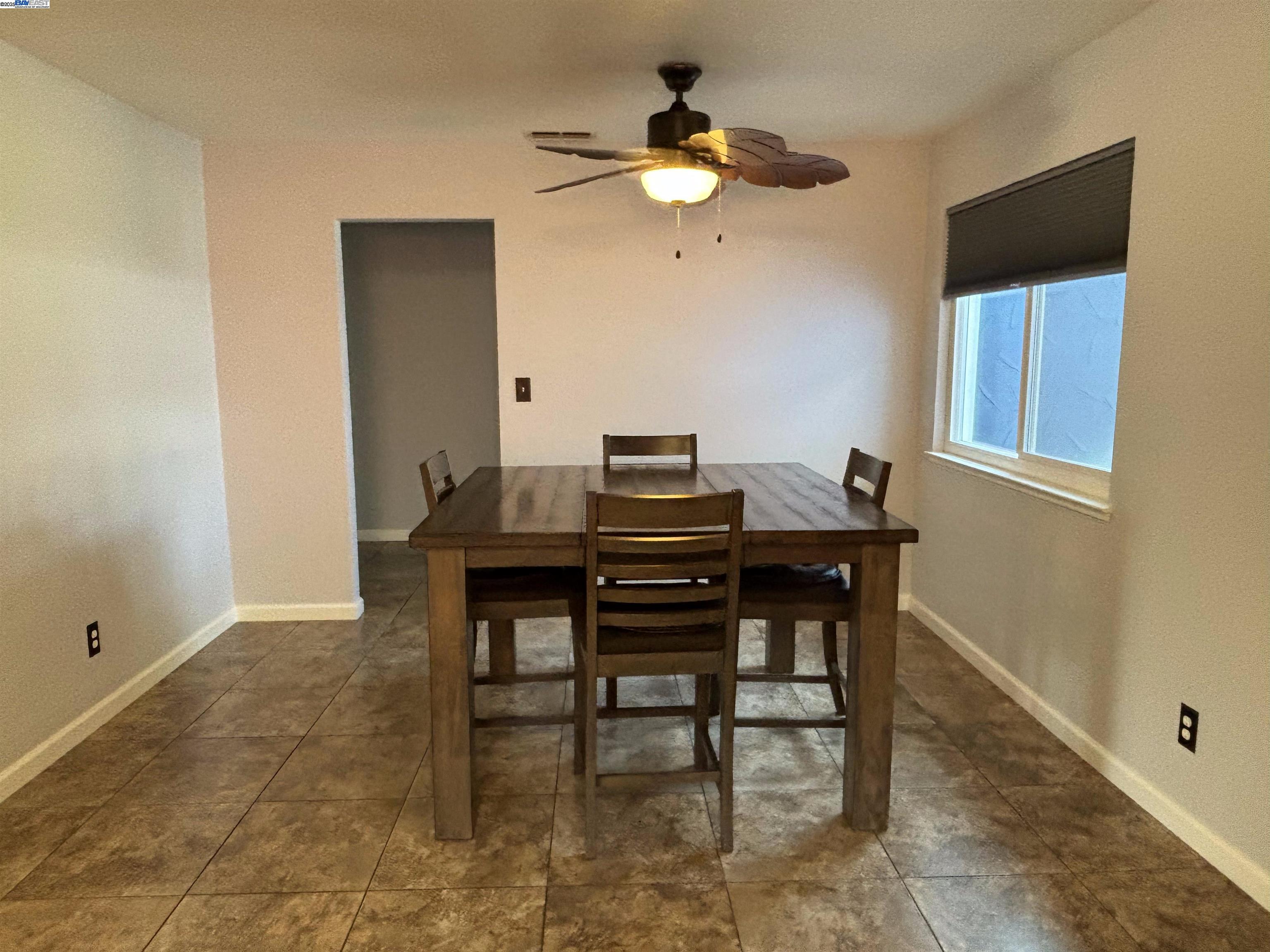 Detail Gallery Image 7 of 19 For 1532 Mable Ave, Modesto,  CA 95355 - 4 Beds | 2 Baths