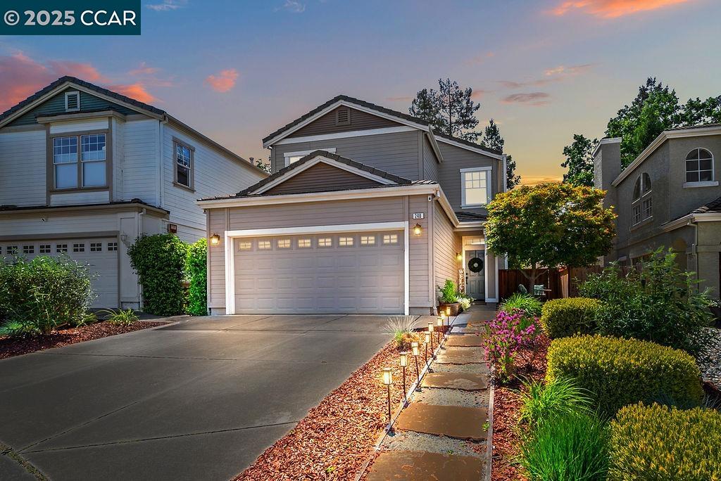 Detail Gallery Image 1 of 1 For 240 Stranahan Cir, Clayton,  CA 94517 - 3 Beds | 2/1 Baths