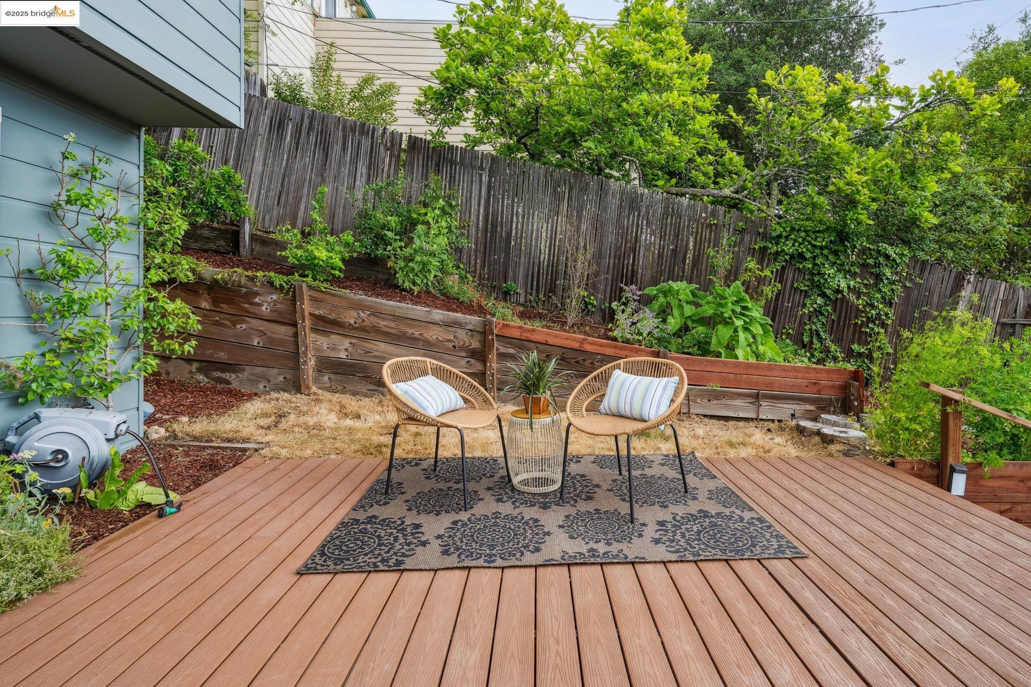 Detail Gallery Image 57 of 59 For 6951 Chambers Dr, Oakland,  CA 94611 - 6 Beds | 3 Baths