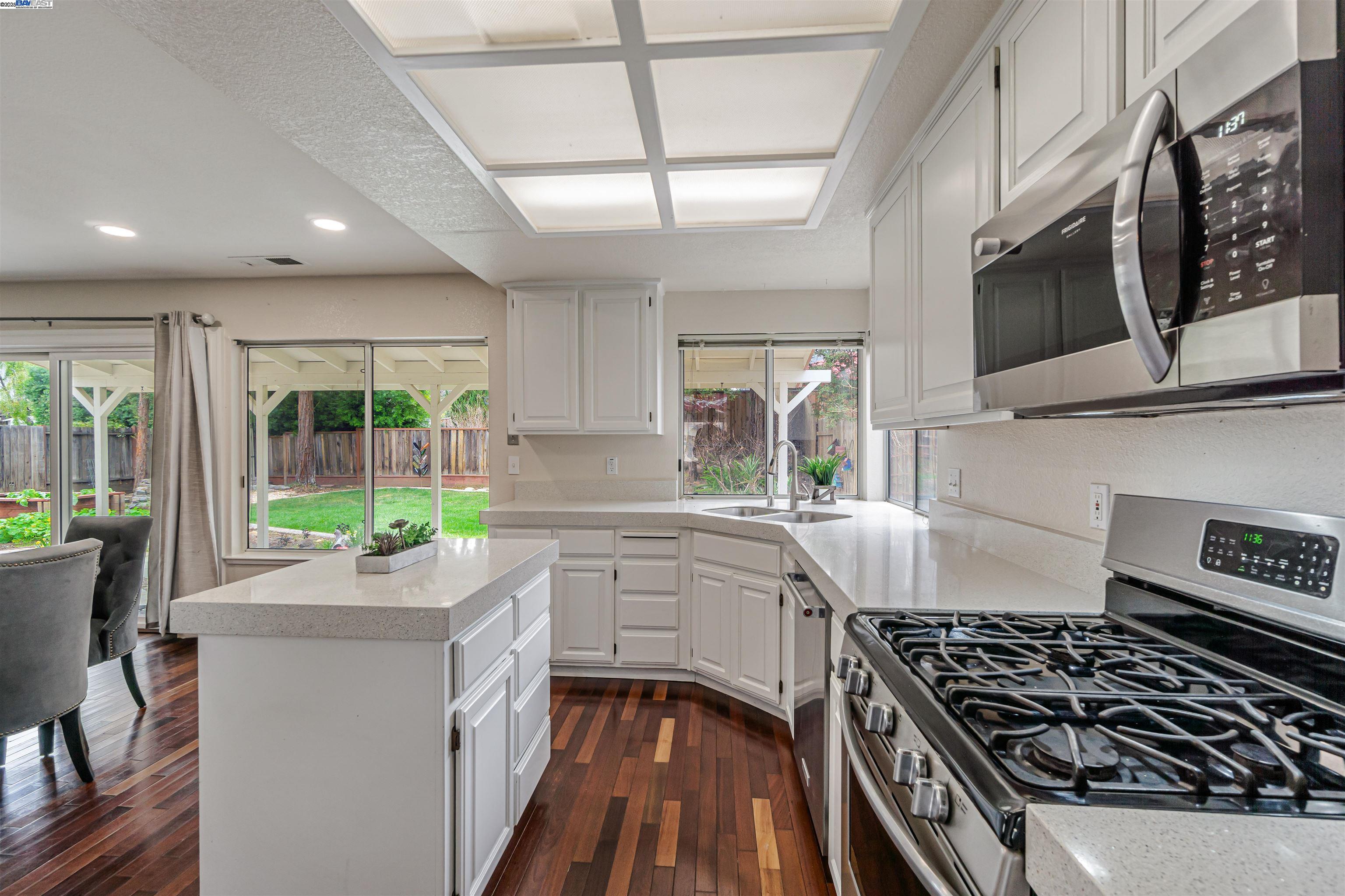 Detail Gallery Image 14 of 60 For 1060 Brookdale Dr, Brentwood,  CA 94513 - 4 Beds | 2/1 Baths