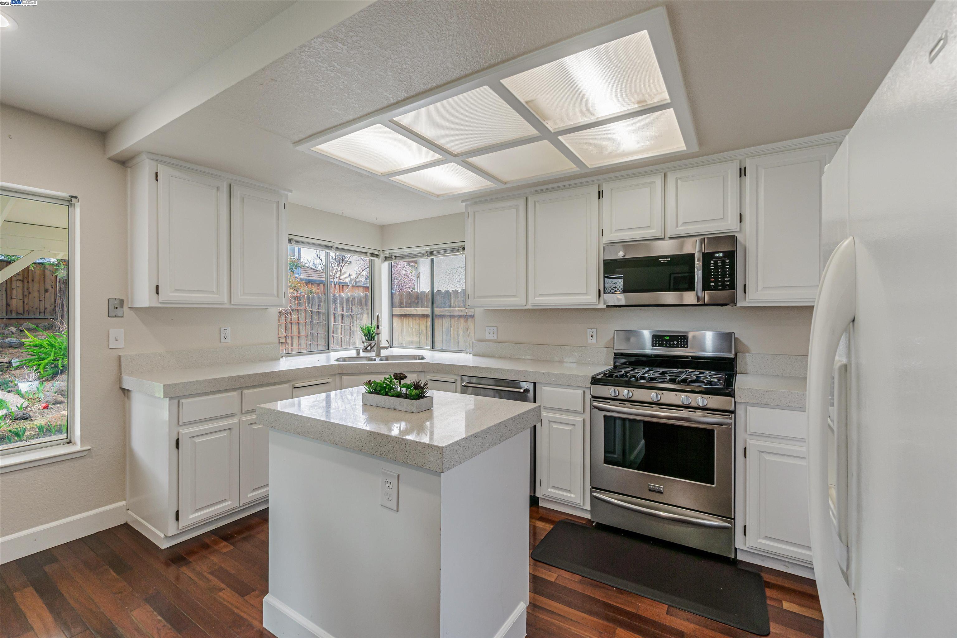 Detail Gallery Image 16 of 60 For 1060 Brookdale Dr, Brentwood,  CA 94513 - 4 Beds | 2/1 Baths