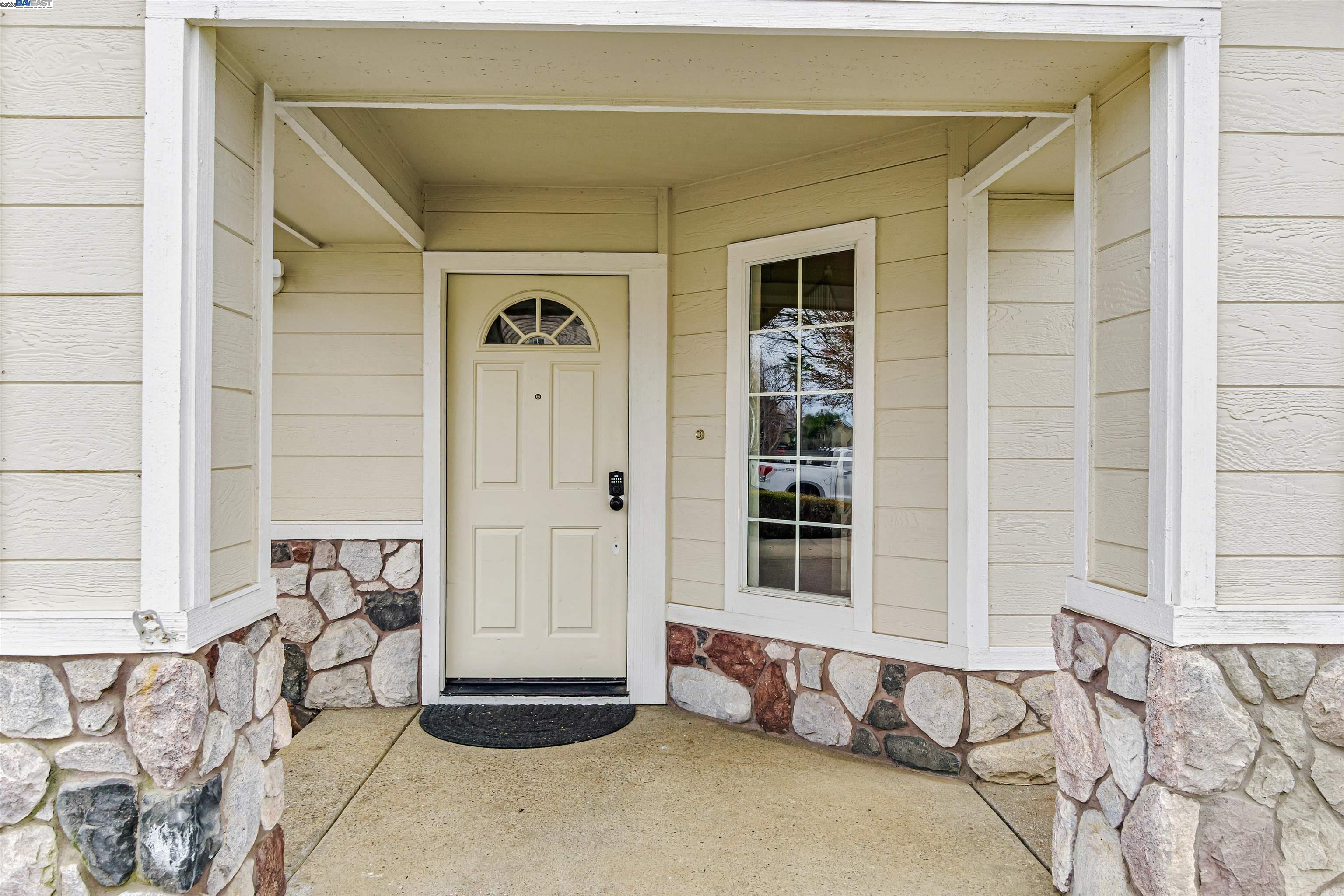 Detail Gallery Image 6 of 60 For 1060 Brookdale Dr, Brentwood,  CA 94513 - 4 Beds | 2/1 Baths