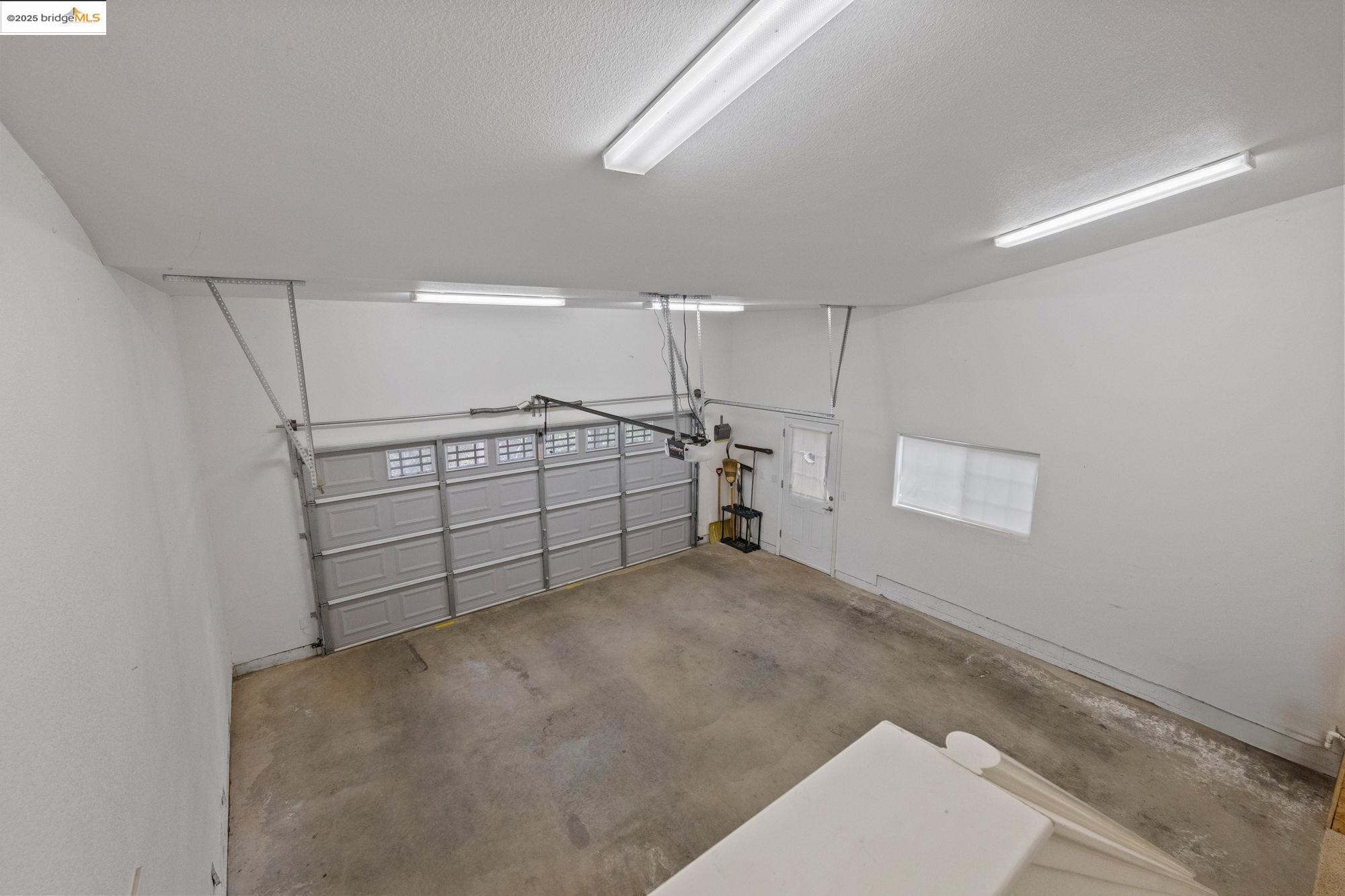 Detail Gallery Image 17 of 31 For 24092 Broken Bit Rd., Sonora,  CA 95370 - 3 Beds | 2/1 Baths