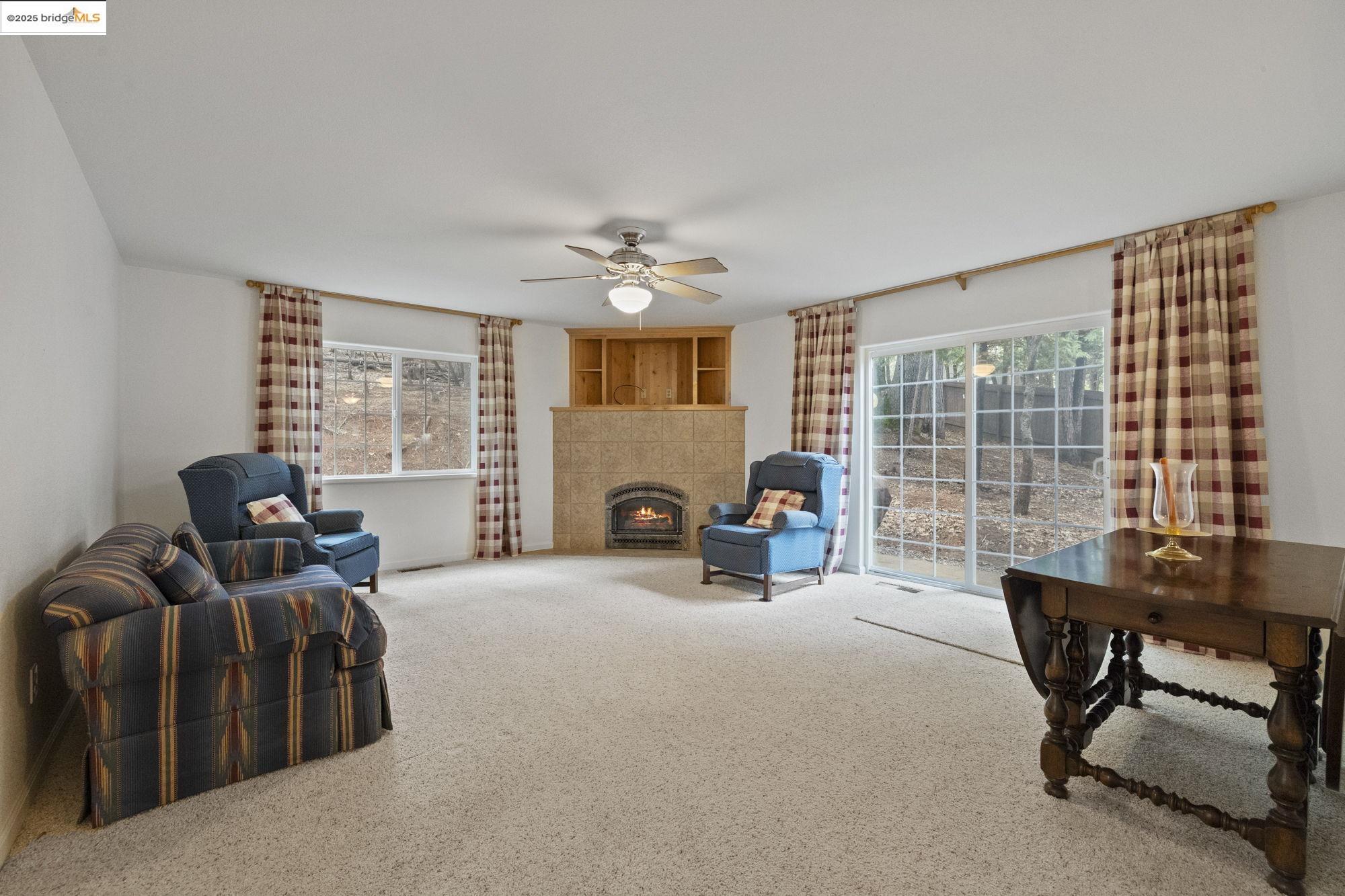 Detail Gallery Image 6 of 31 For 24092 Broken Bit Rd., Sonora,  CA 95370 - 3 Beds | 2/1 Baths