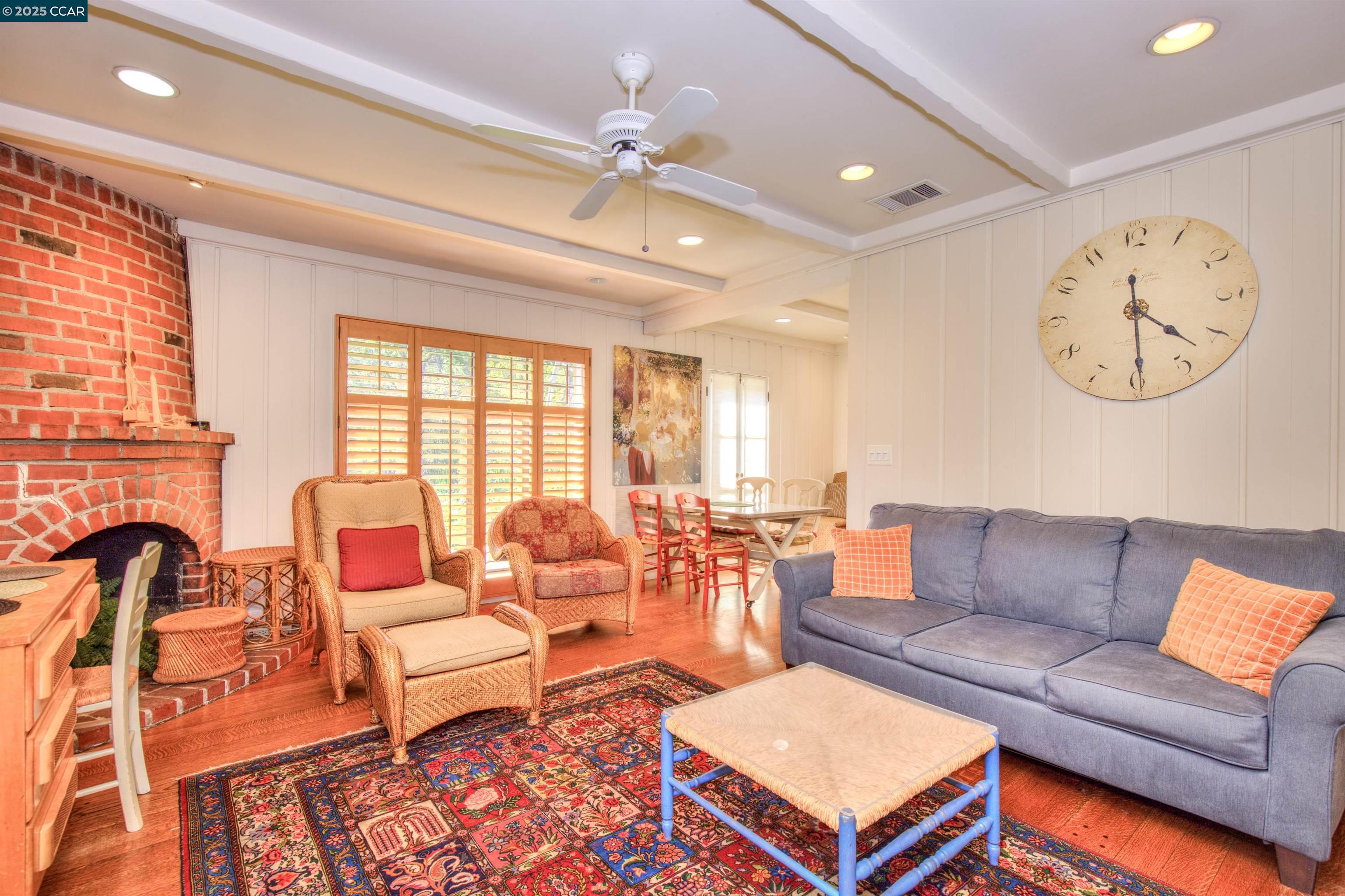 1679 Carmel Dr # 2, Walnut Creek, California 94596, 2 Bedrooms Bedrooms, 5 Rooms Rooms,1 BathroomBathrooms,Residential Lease,For Rent,1679 Carmel Dr # 2,41095981