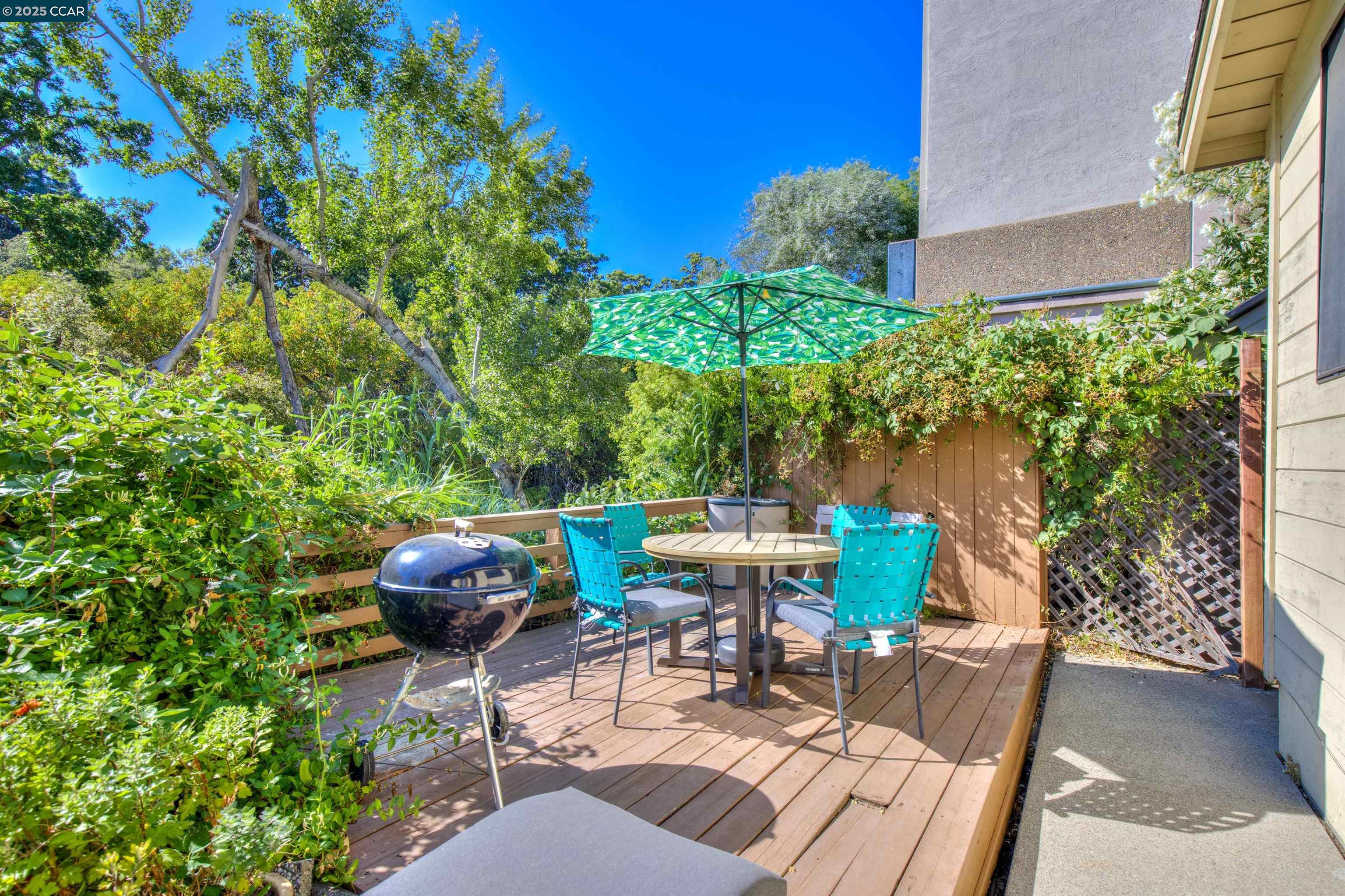 1679 Carmel Dr # 2, Walnut Creek, California 94596, 2 Bedrooms Bedrooms, 5 Rooms Rooms,1 BathroomBathrooms,Residential Lease,For Rent,1679 Carmel Dr # 2,41095981