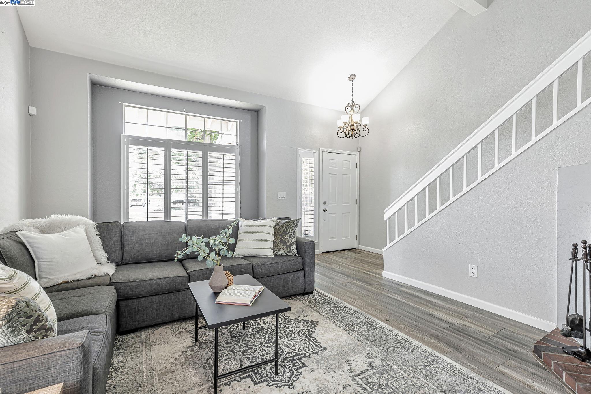 Detail Gallery Image 11 of 26 For 2610 Meadow Brook Ln, Tracy,  CA 95376 - 3 Beds | 2/1 Baths