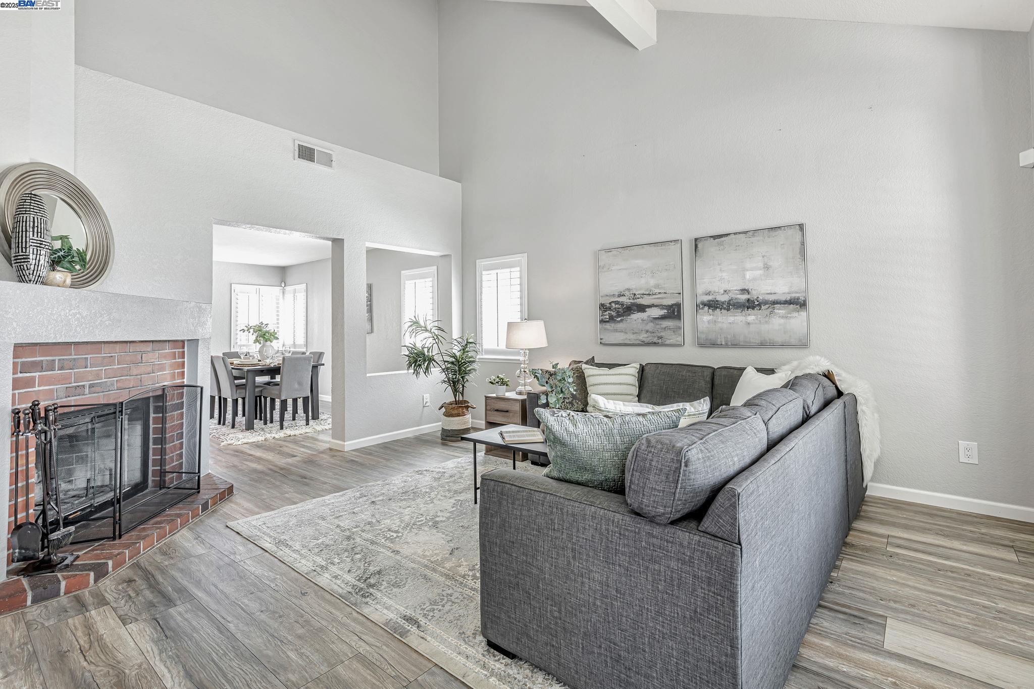 Detail Gallery Image 13 of 26 For 2610 Meadow Brook Ln, Tracy,  CA 95376 - 3 Beds | 2/1 Baths