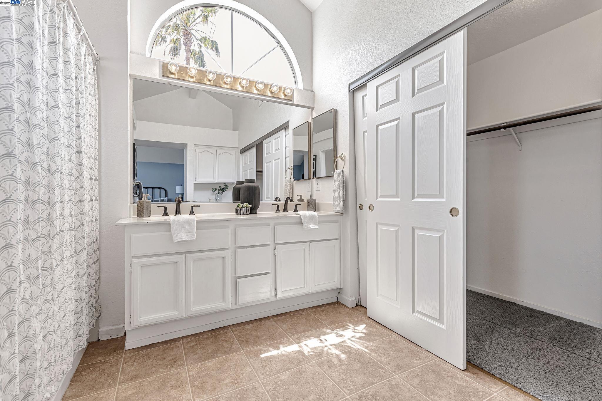 Detail Gallery Image 21 of 26 For 2610 Meadow Brook Ln, Tracy,  CA 95376 - 3 Beds | 2/1 Baths