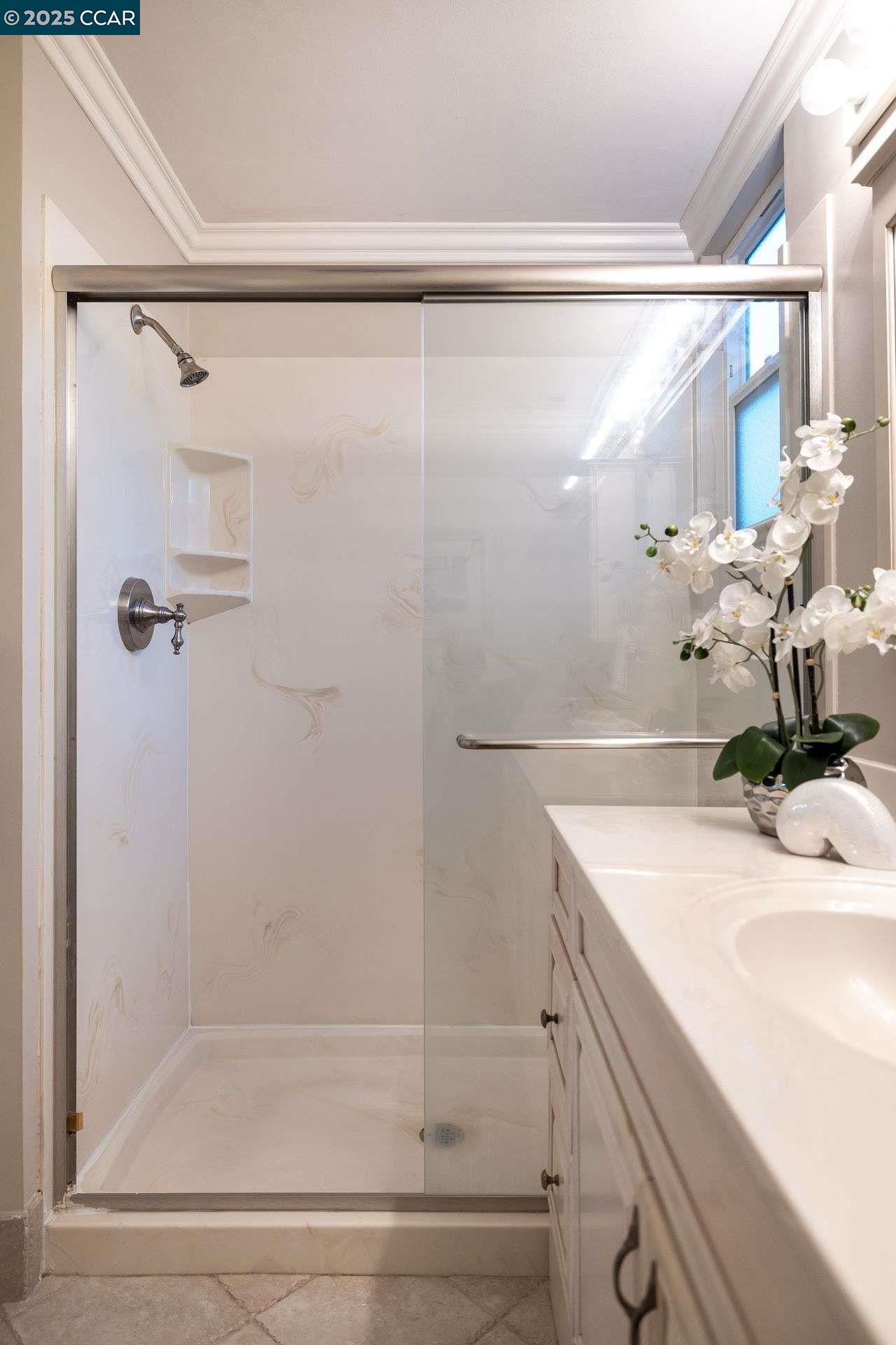 Detail Gallery Image 19 of 30 For 2560 Hamilton Ave, Concord,  CA 94519 - 3 Beds | 2 Baths