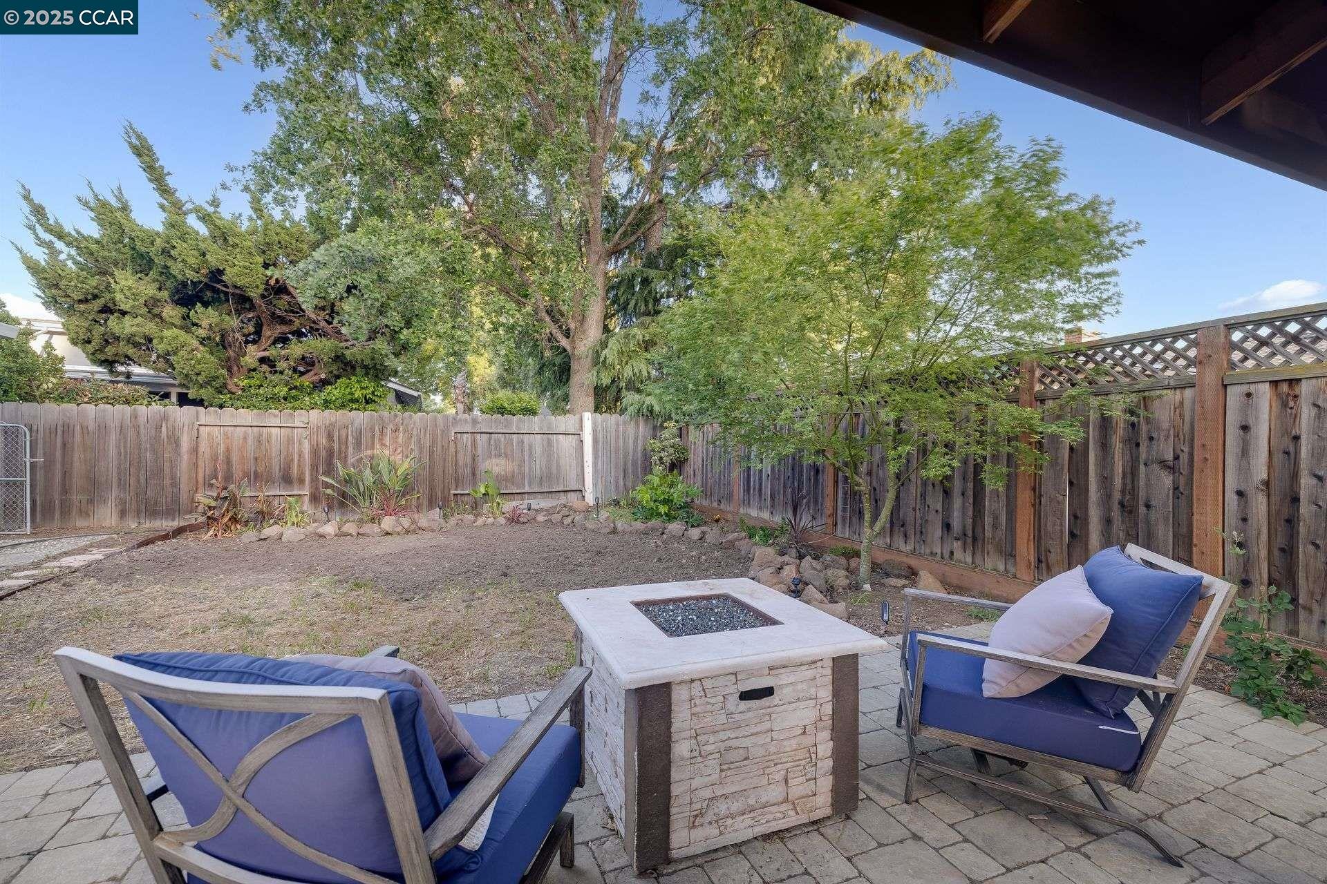 Detail Gallery Image 26 of 30 For 2560 Hamilton Ave, Concord,  CA 94519 - 3 Beds | 2 Baths