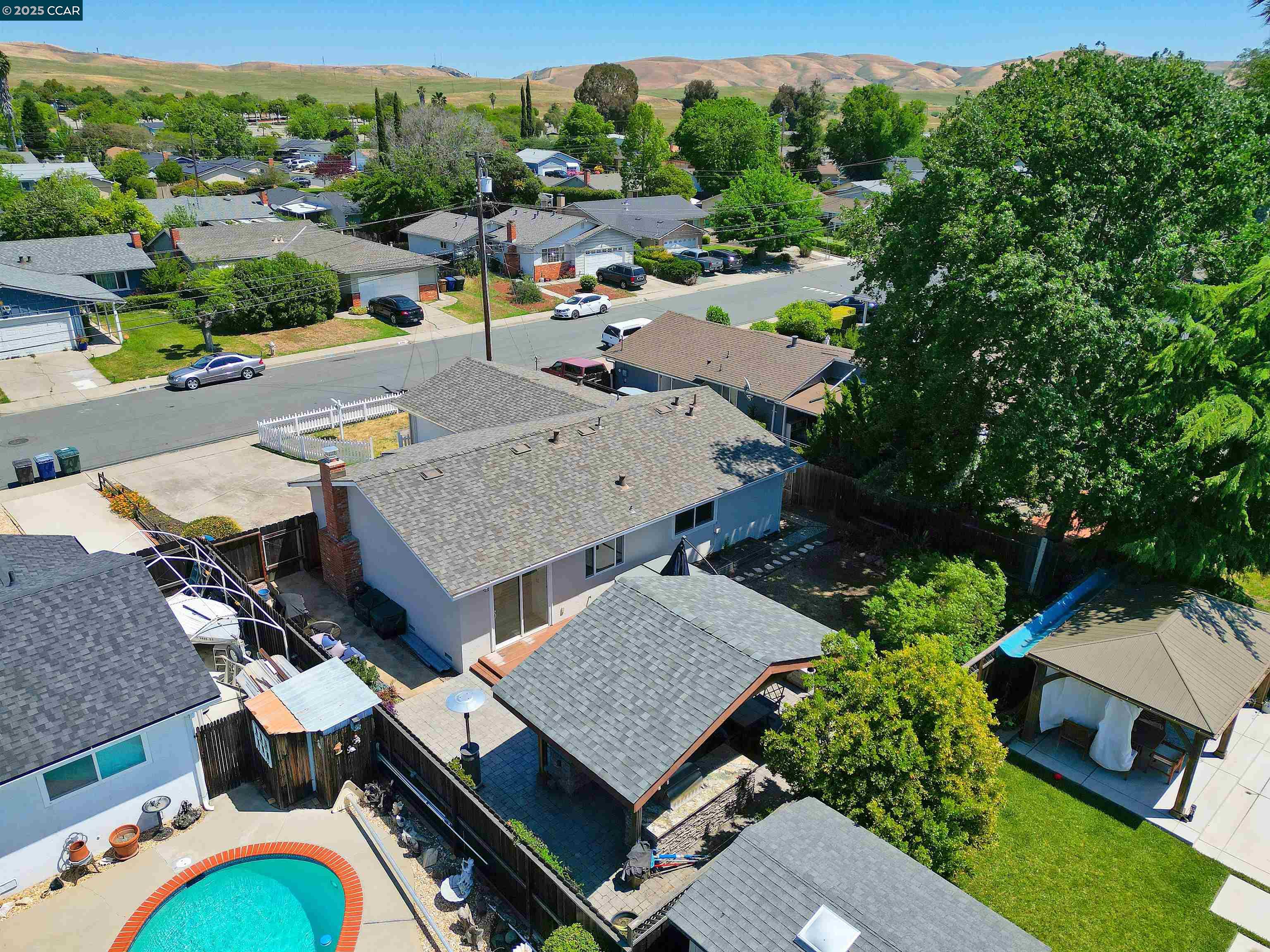 Detail Gallery Image 28 of 30 For 2560 Hamilton Ave, Concord,  CA 94519 - 3 Beds | 2 Baths