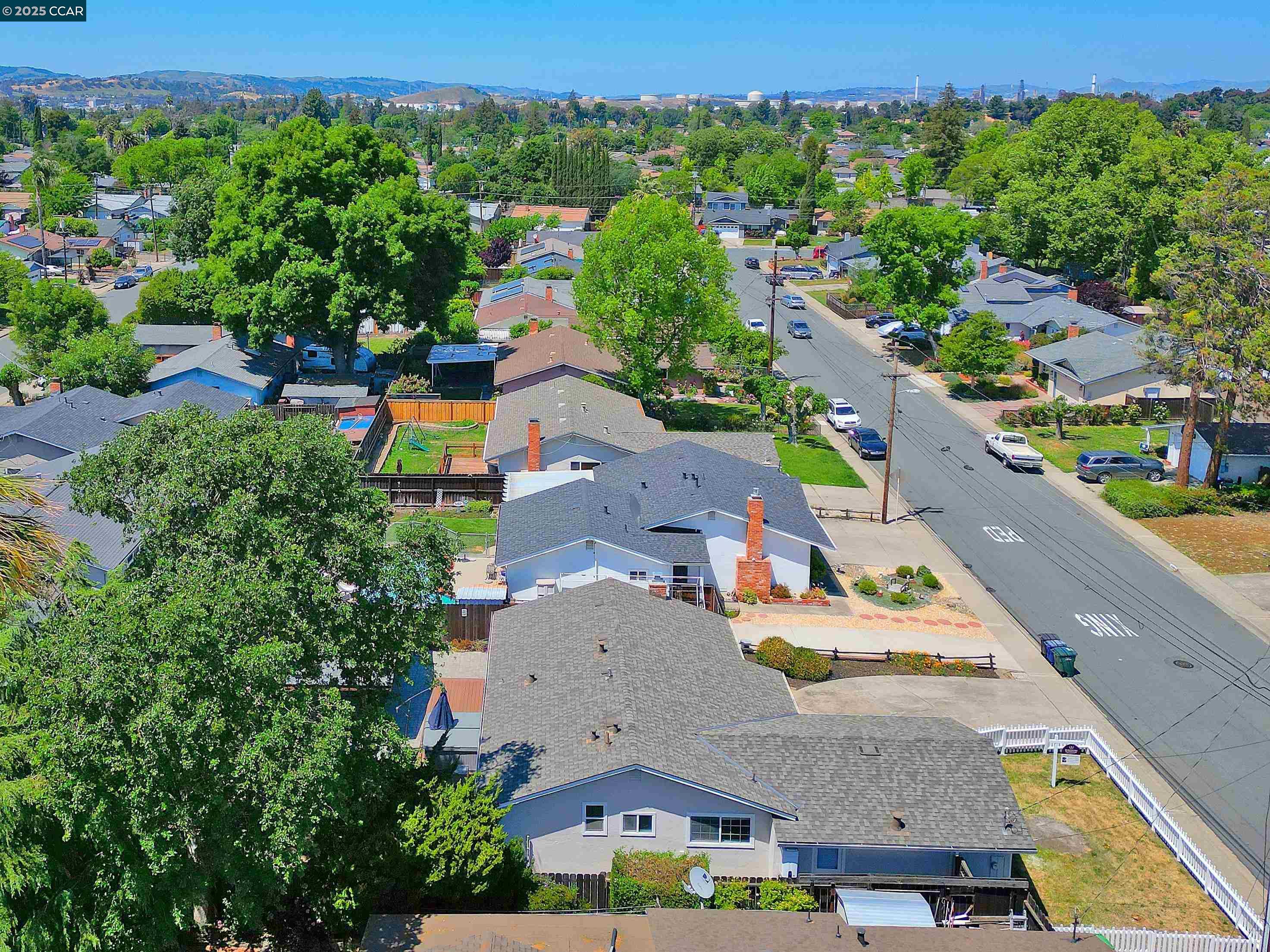 Detail Gallery Image 29 of 30 For 2560 Hamilton Ave, Concord,  CA 94519 - 3 Beds | 2 Baths