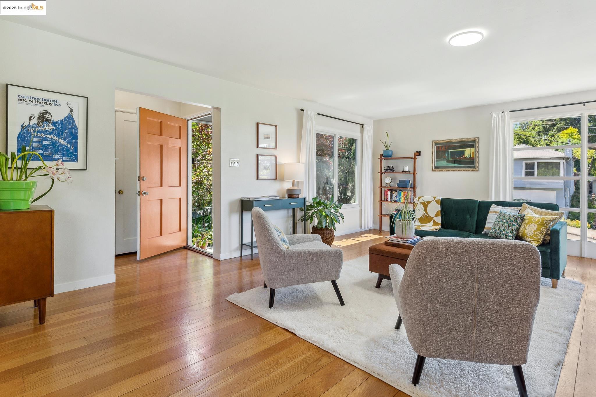 Detail Gallery Image 4 of 27 For 4634 Camden St, Oakland,  CA 94619 - 2 Beds | 1 Baths